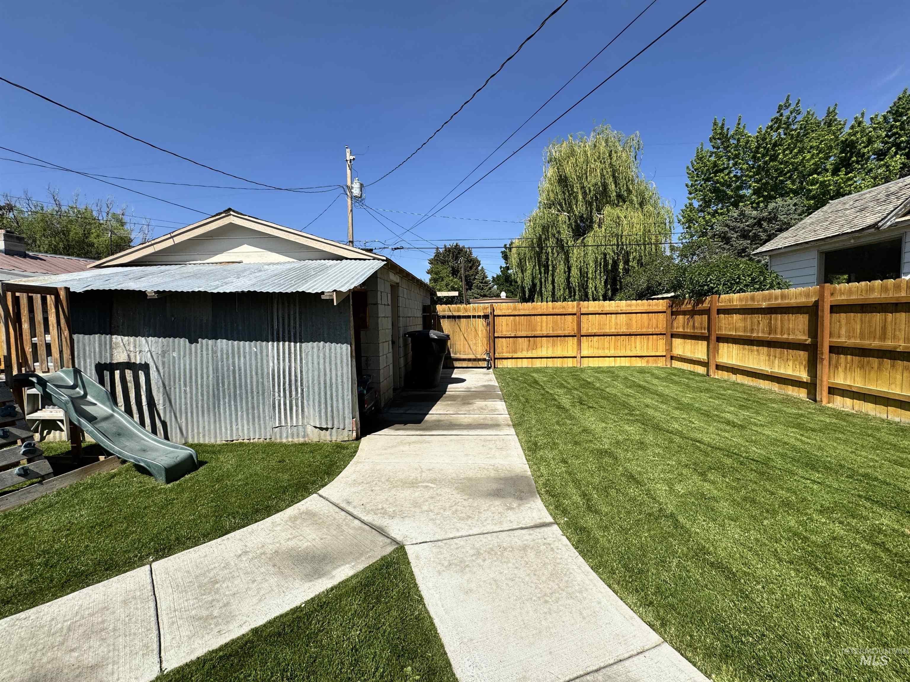 713 California Street Property Photo 27