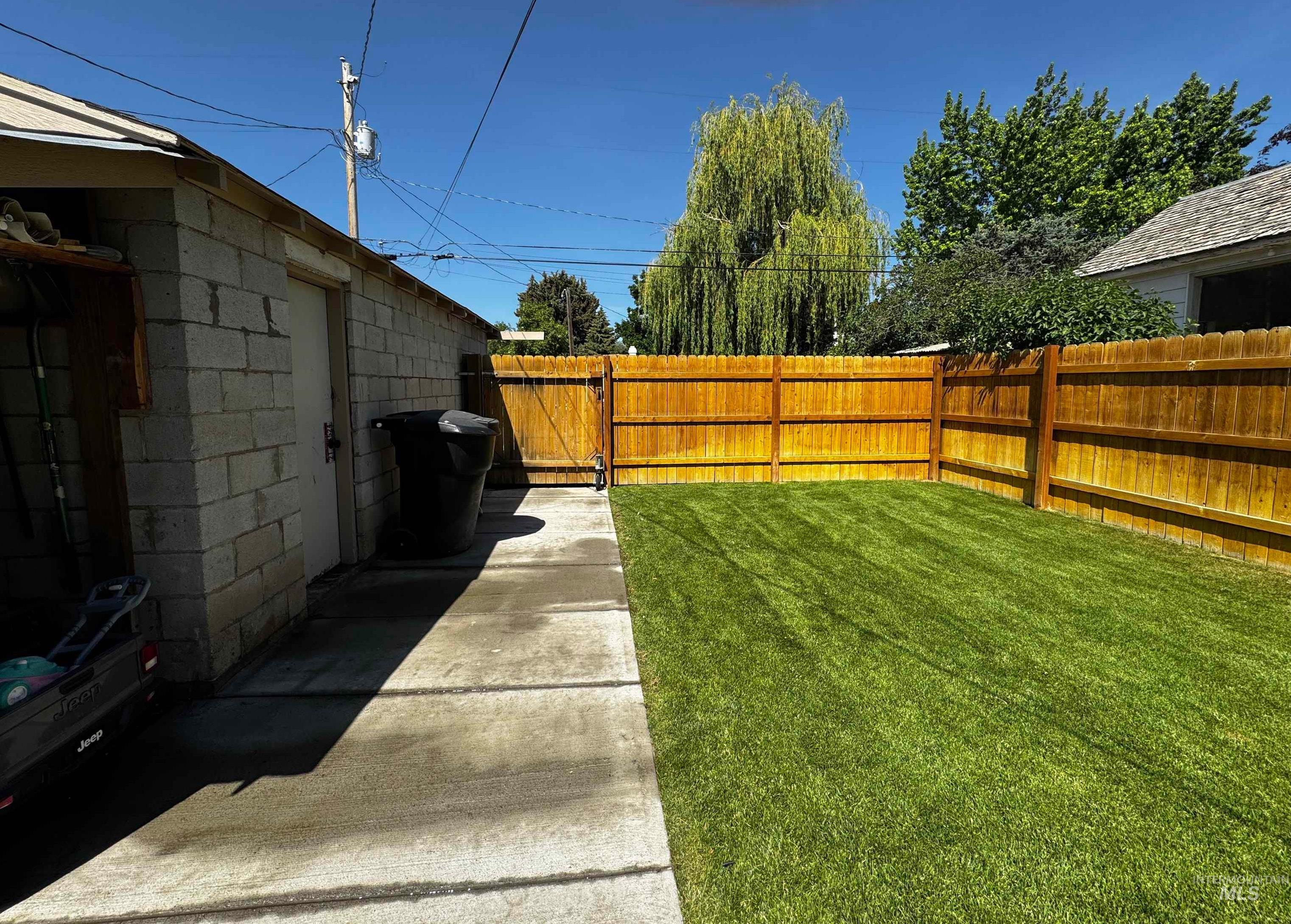 713 California Street Property Photo 28
