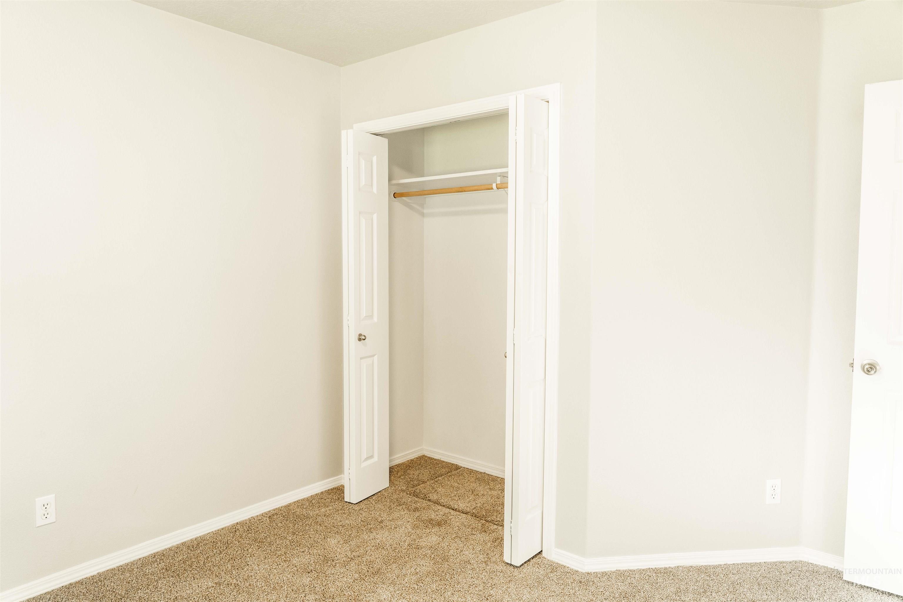 5319 Weston Ave Property Photo 12