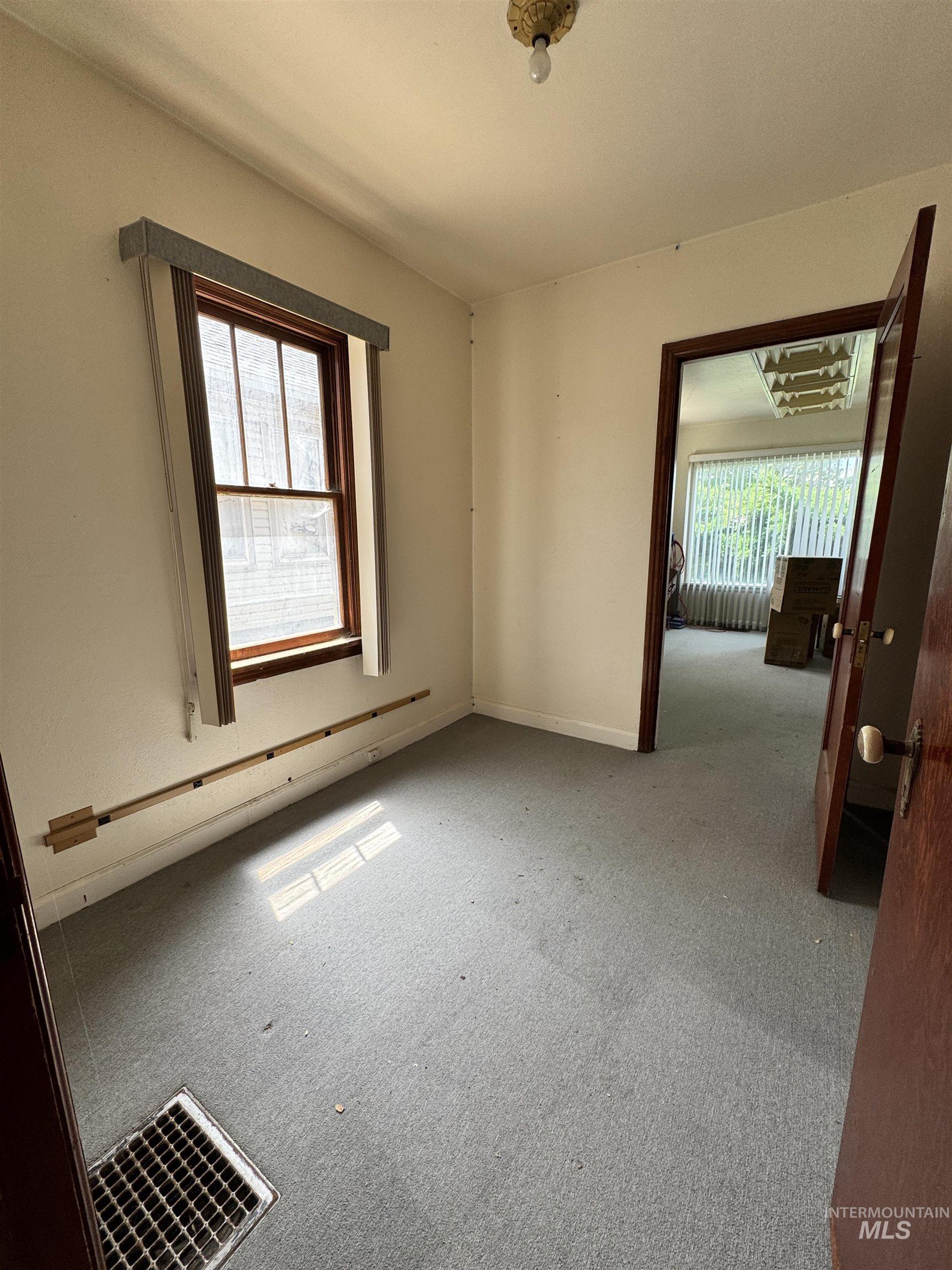 120 9th Avenue North Property Photo 22