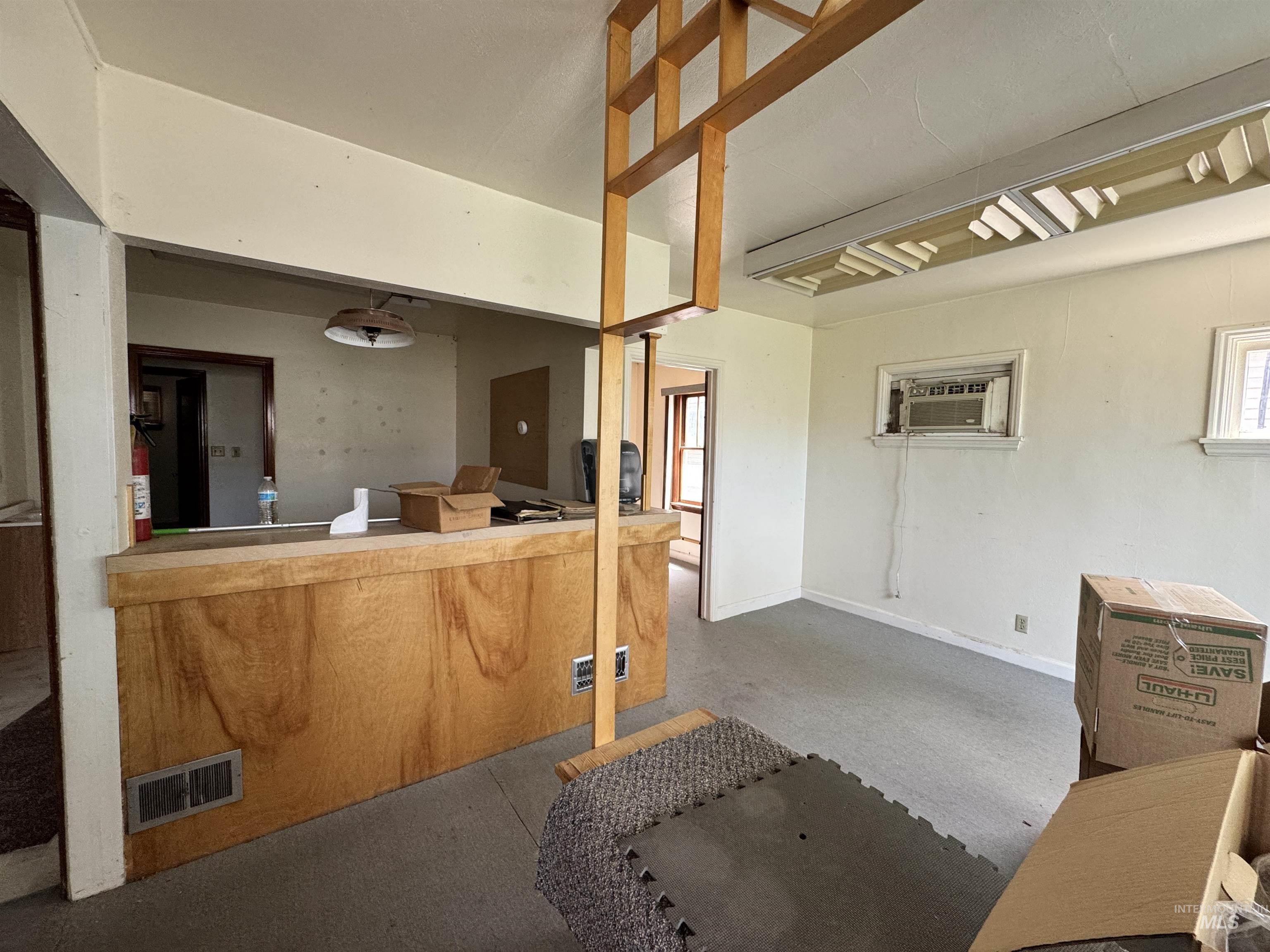 120 9th Avenue North Property Photo 24