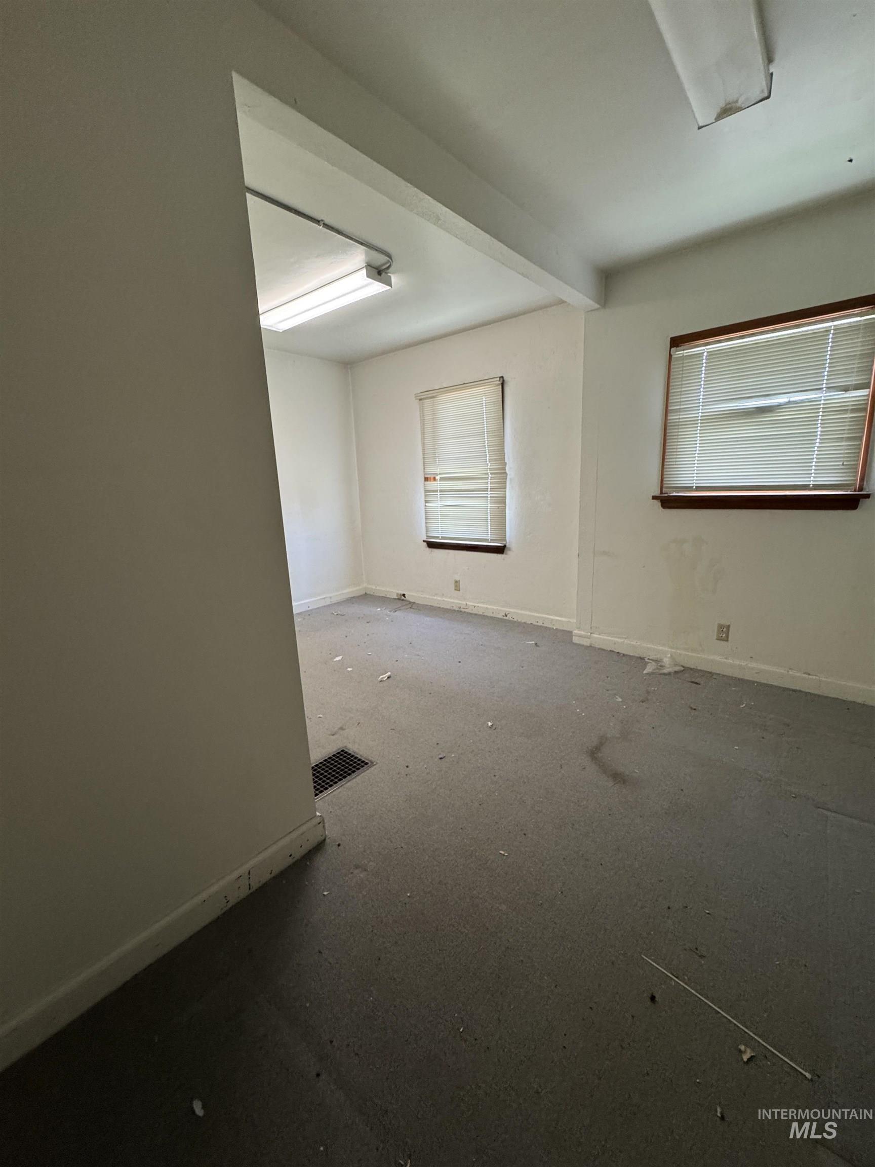 120 9th Avenue North Property Photo 30