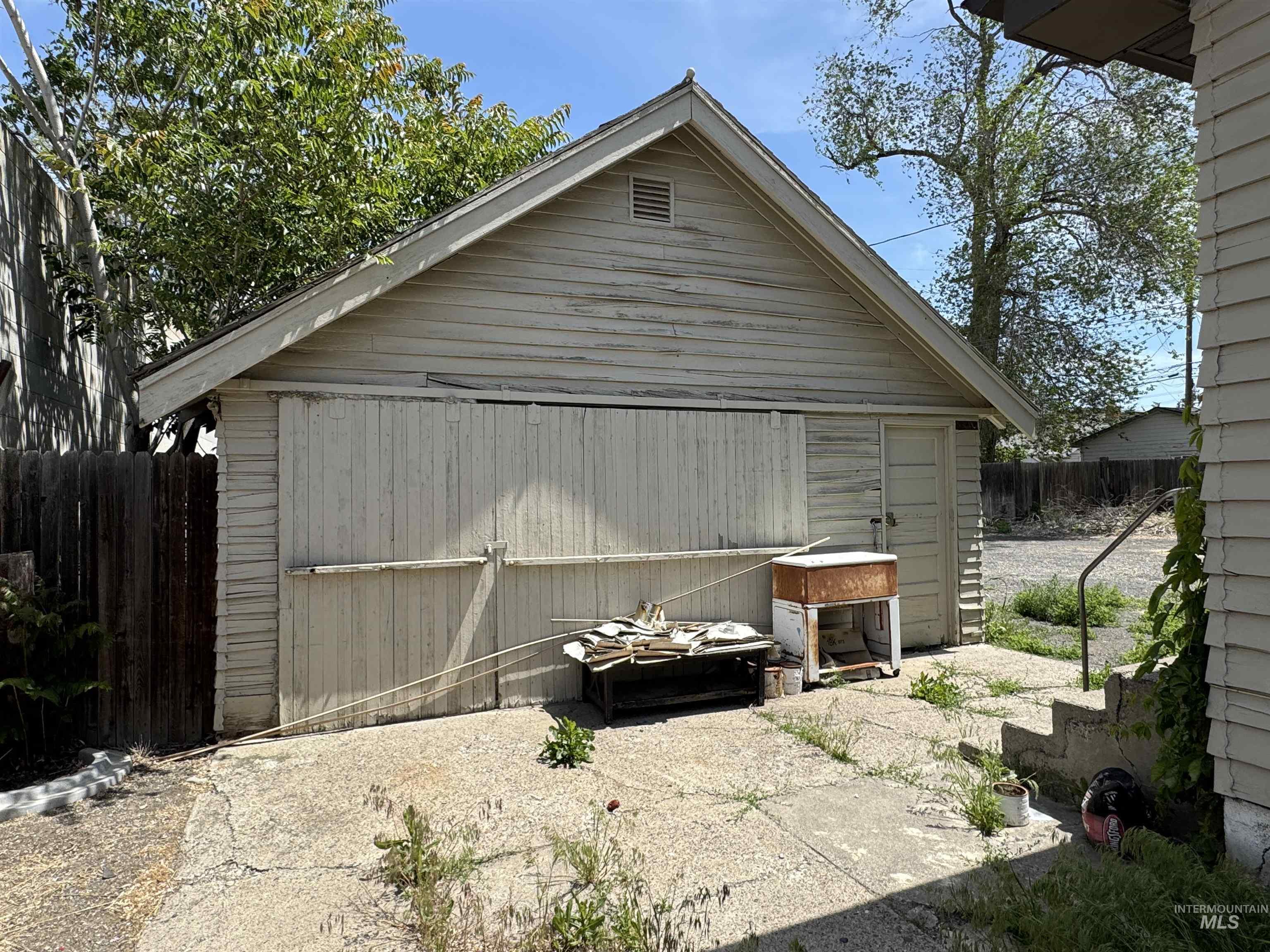 120 9th Avenue North Property Photo 38