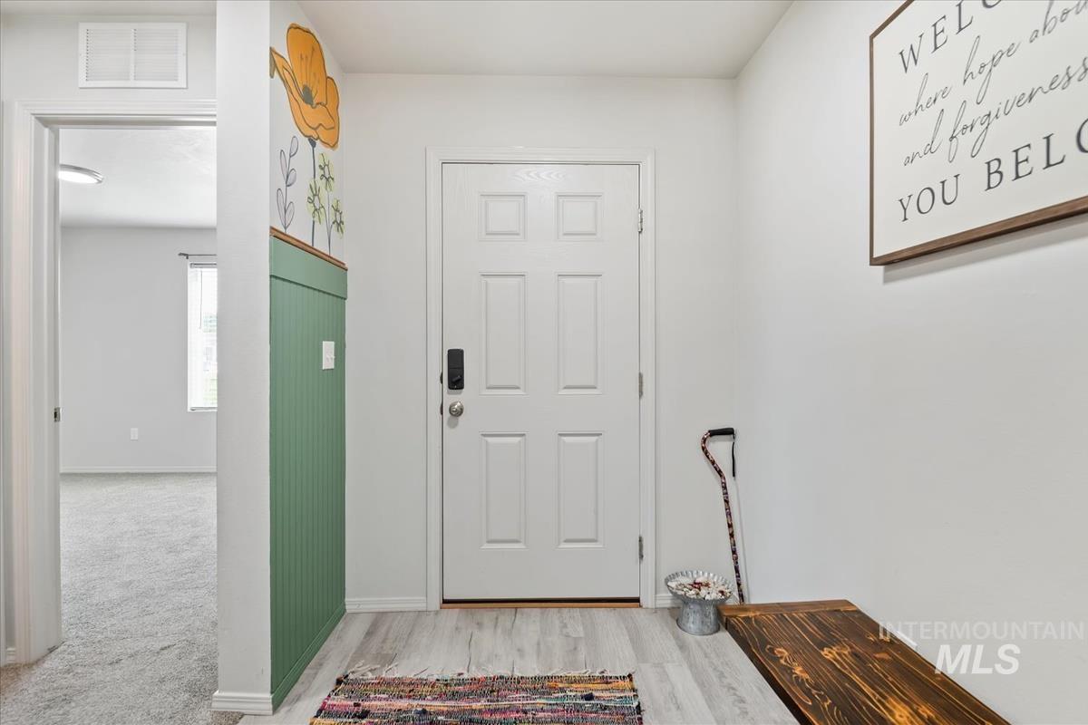 19703 Nanticoke Ave Property Photo 3