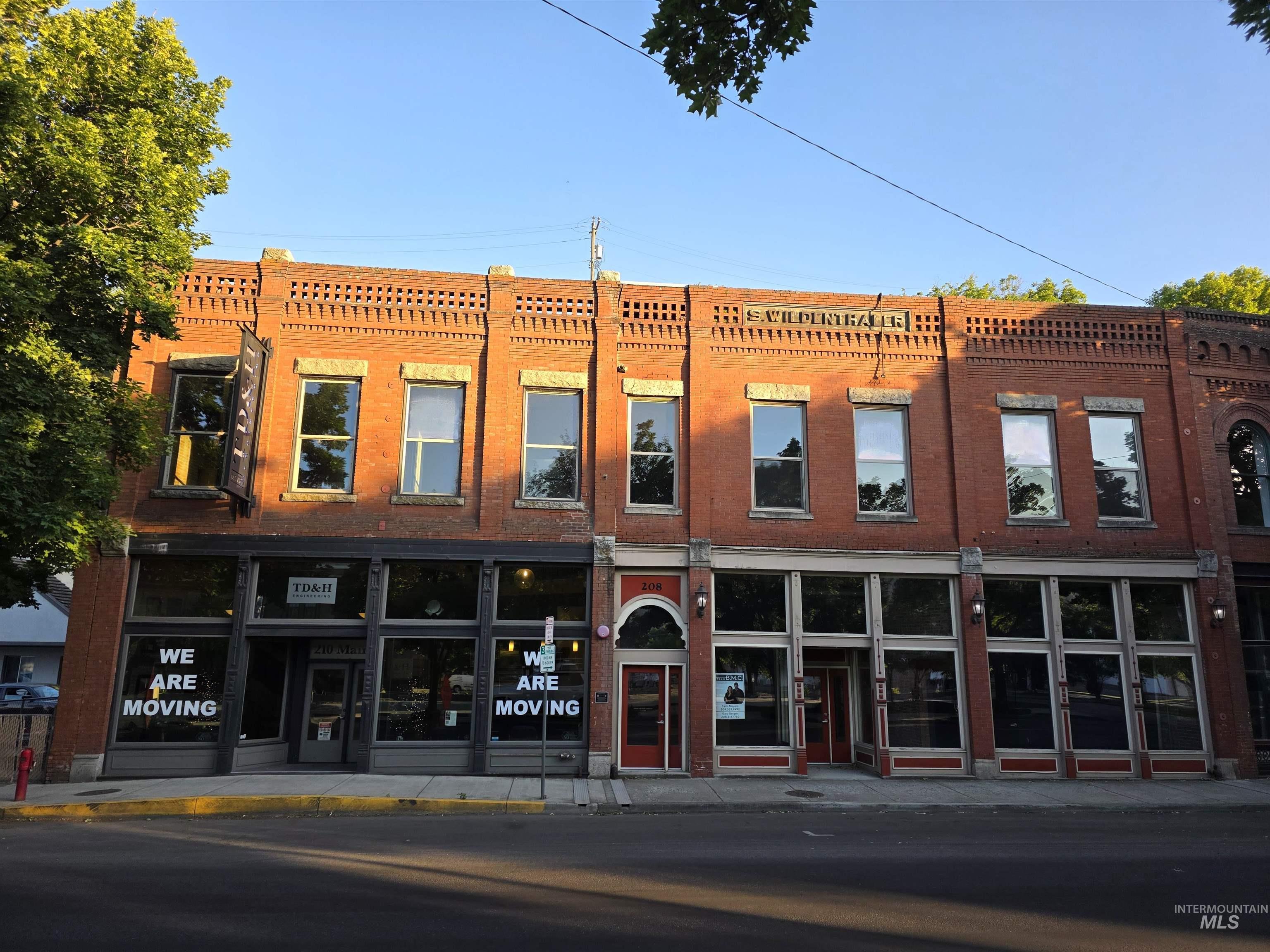 208 & 210 Main St. Property Photo