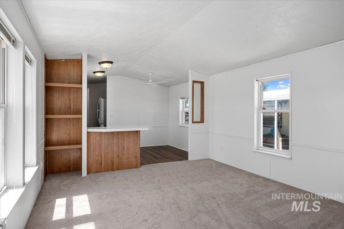 1600 E Main St #5 Property Photo 7