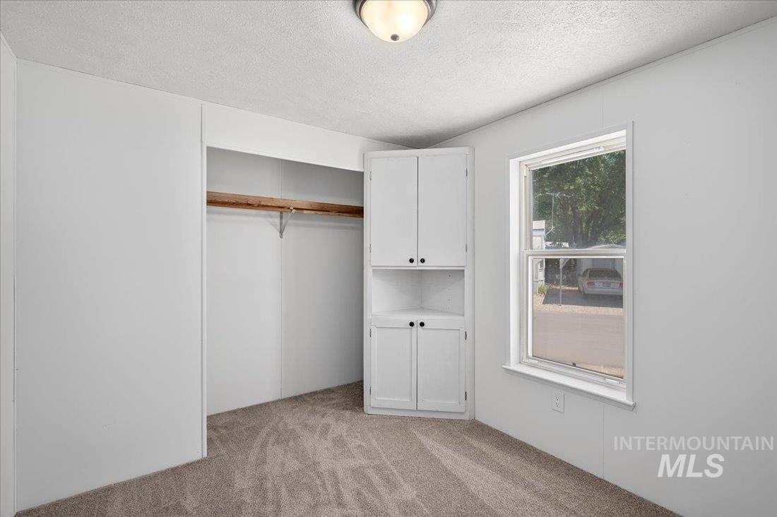 1600 E Main St #5 Property Photo 16