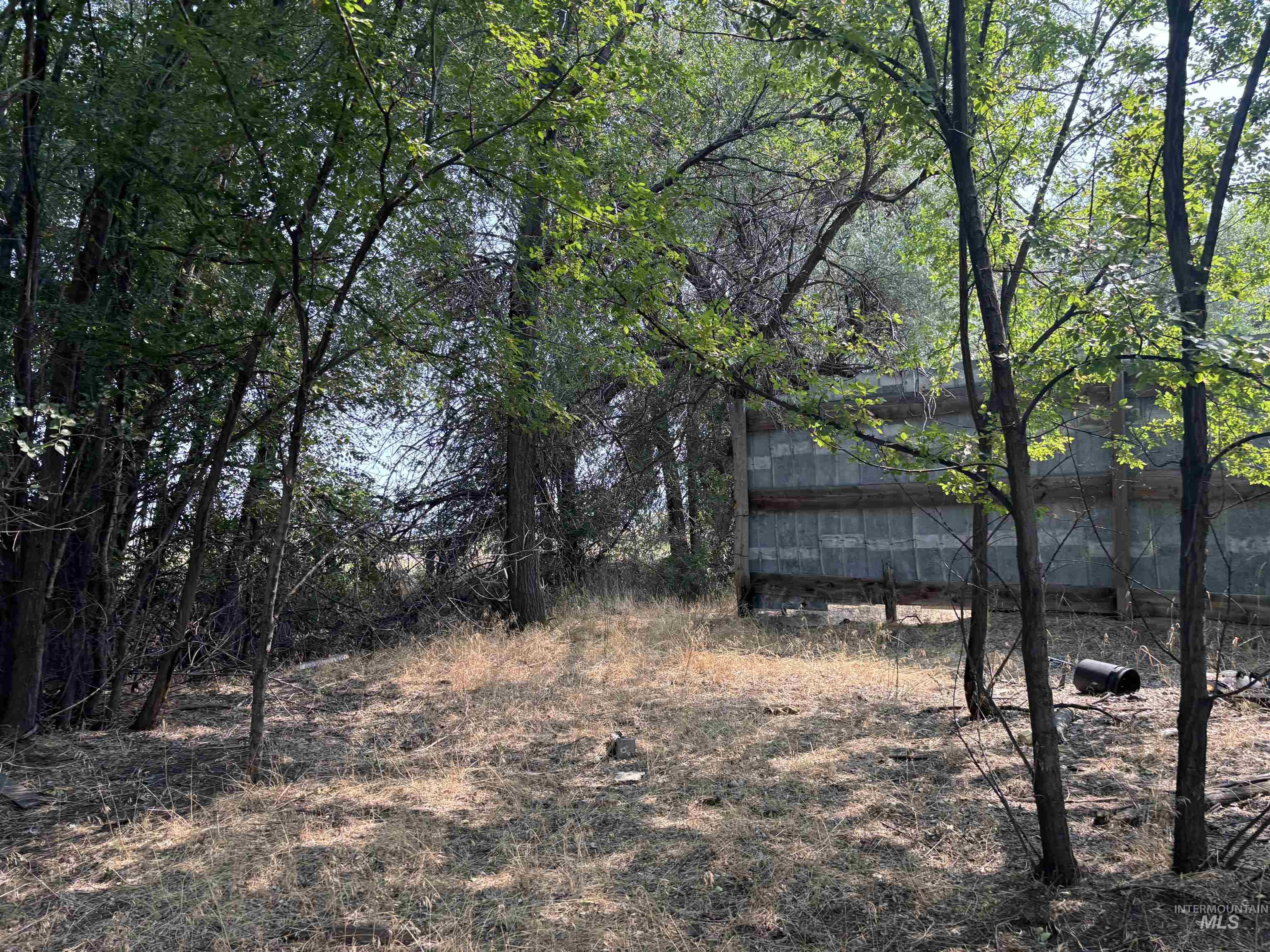 300 E 3rd Property Photo 3