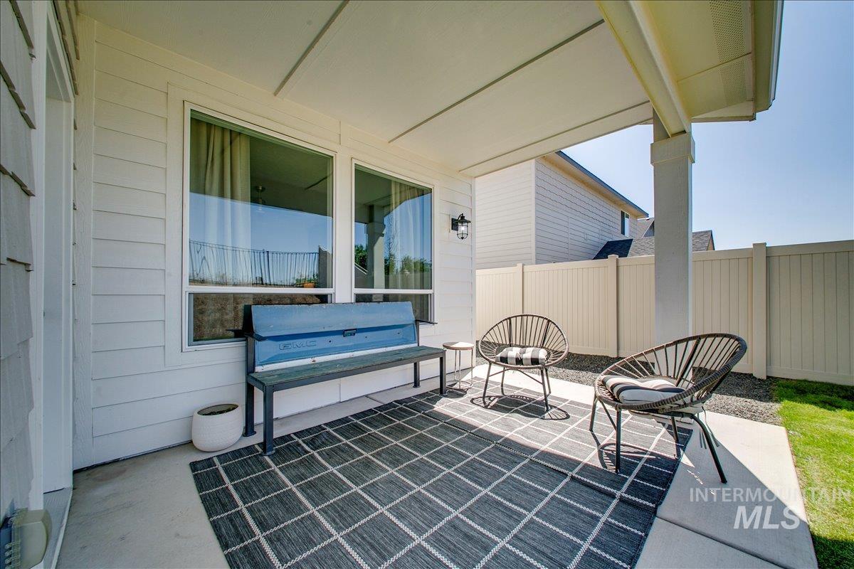 7012 W Plateau Creek St Property Photo 43