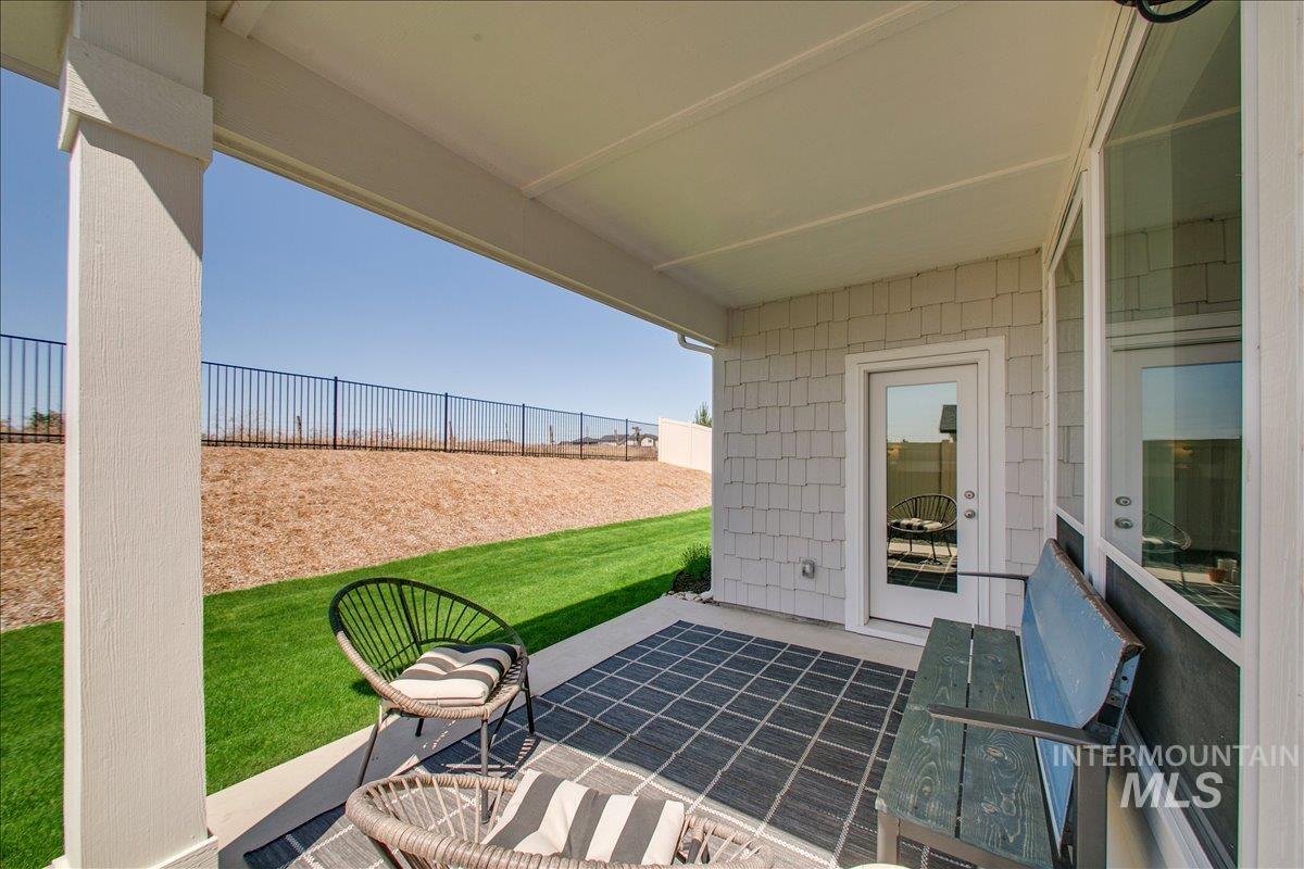 7012 W Plateau Creek St Property Photo 44
