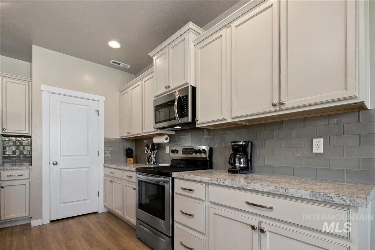 1123 Drexel Hill Ave Property Photo 15
