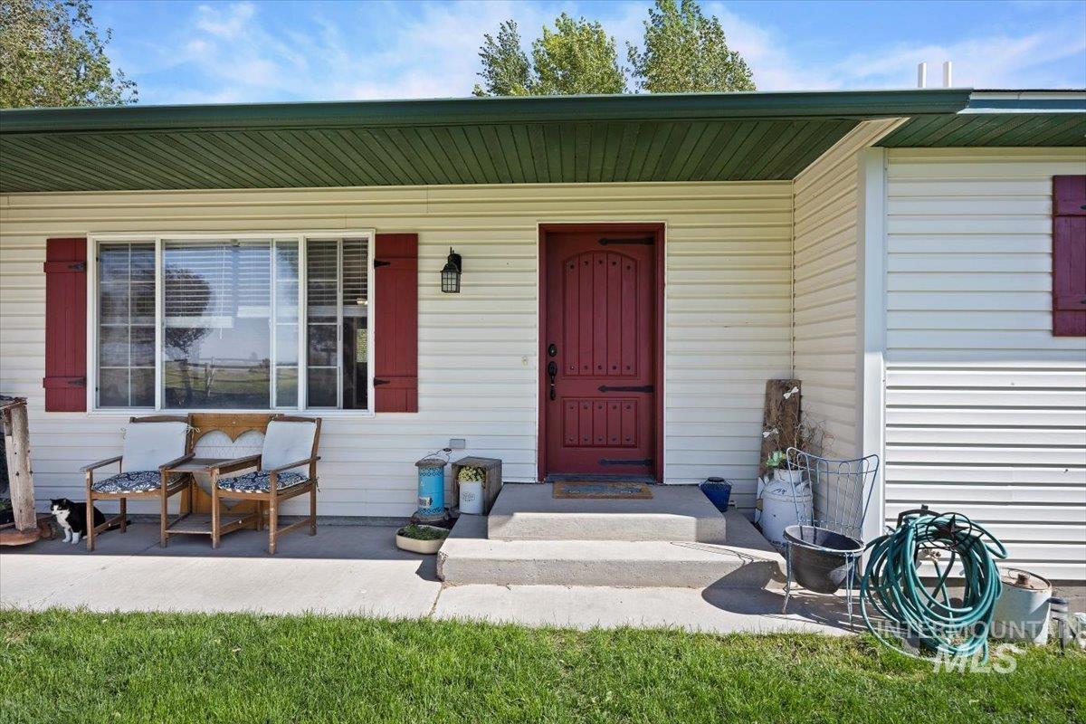 2123 E 3970 N Property Photo 3