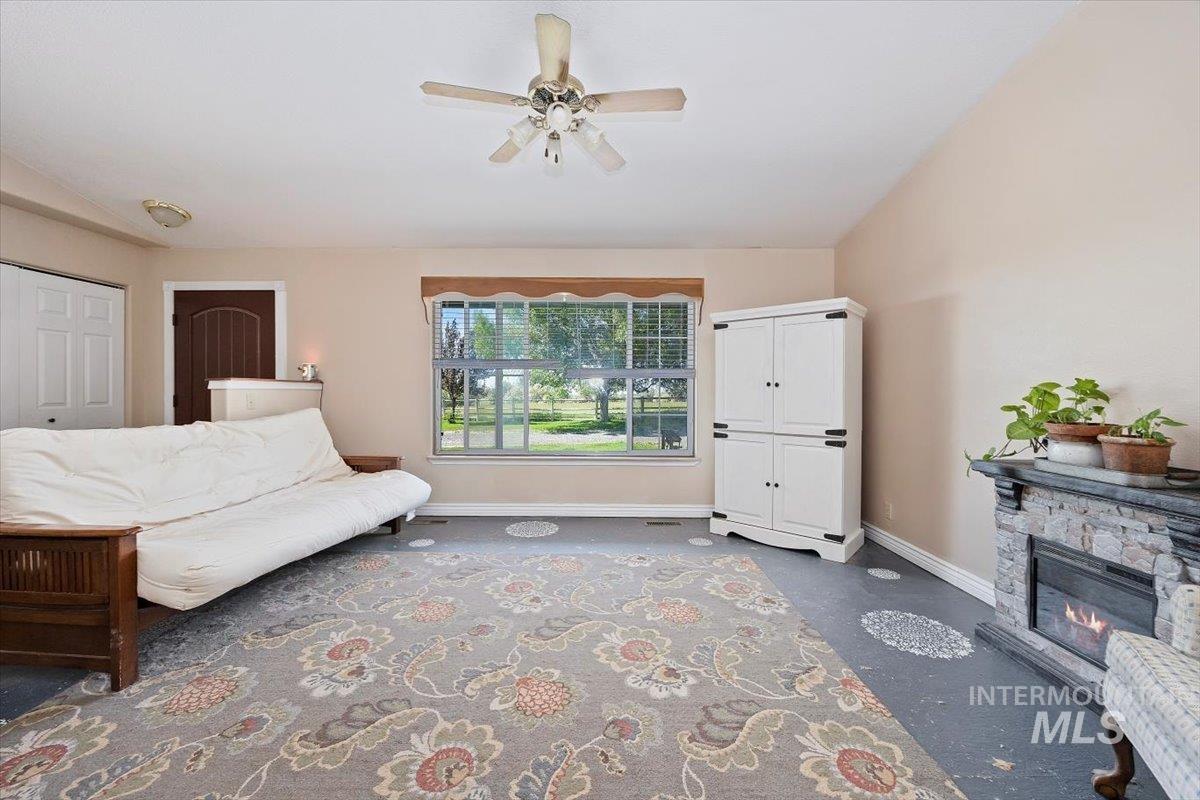 2123 E 3970 N Property Photo 7