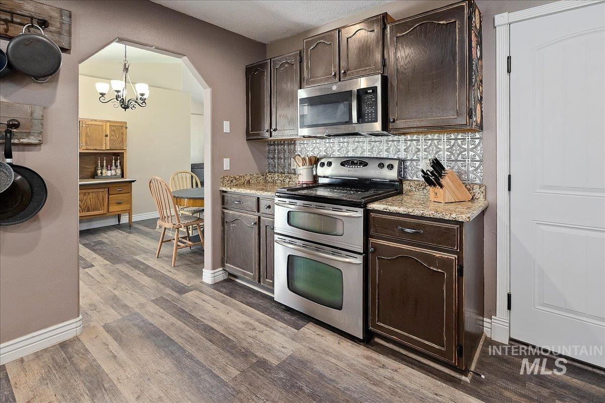 2123 E 3970 N Property Photo 11