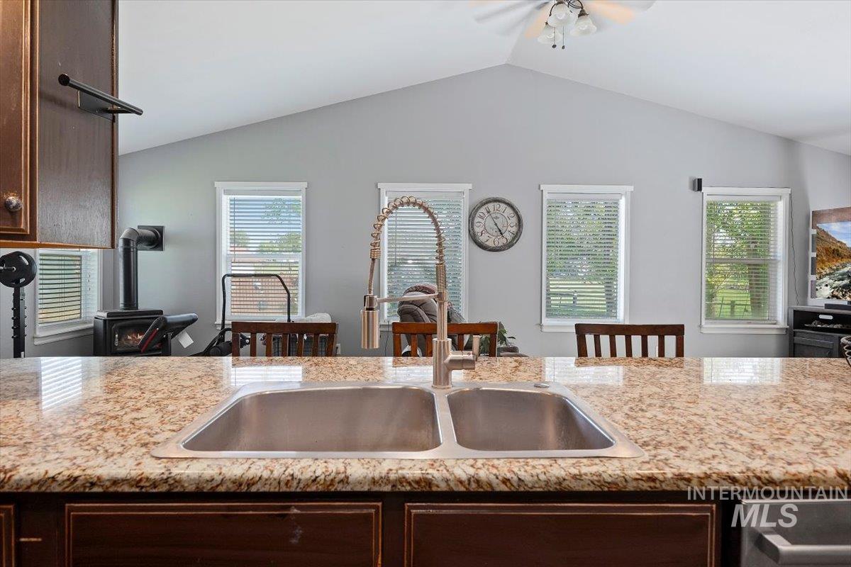2123 E 3970 N Property Photo 12