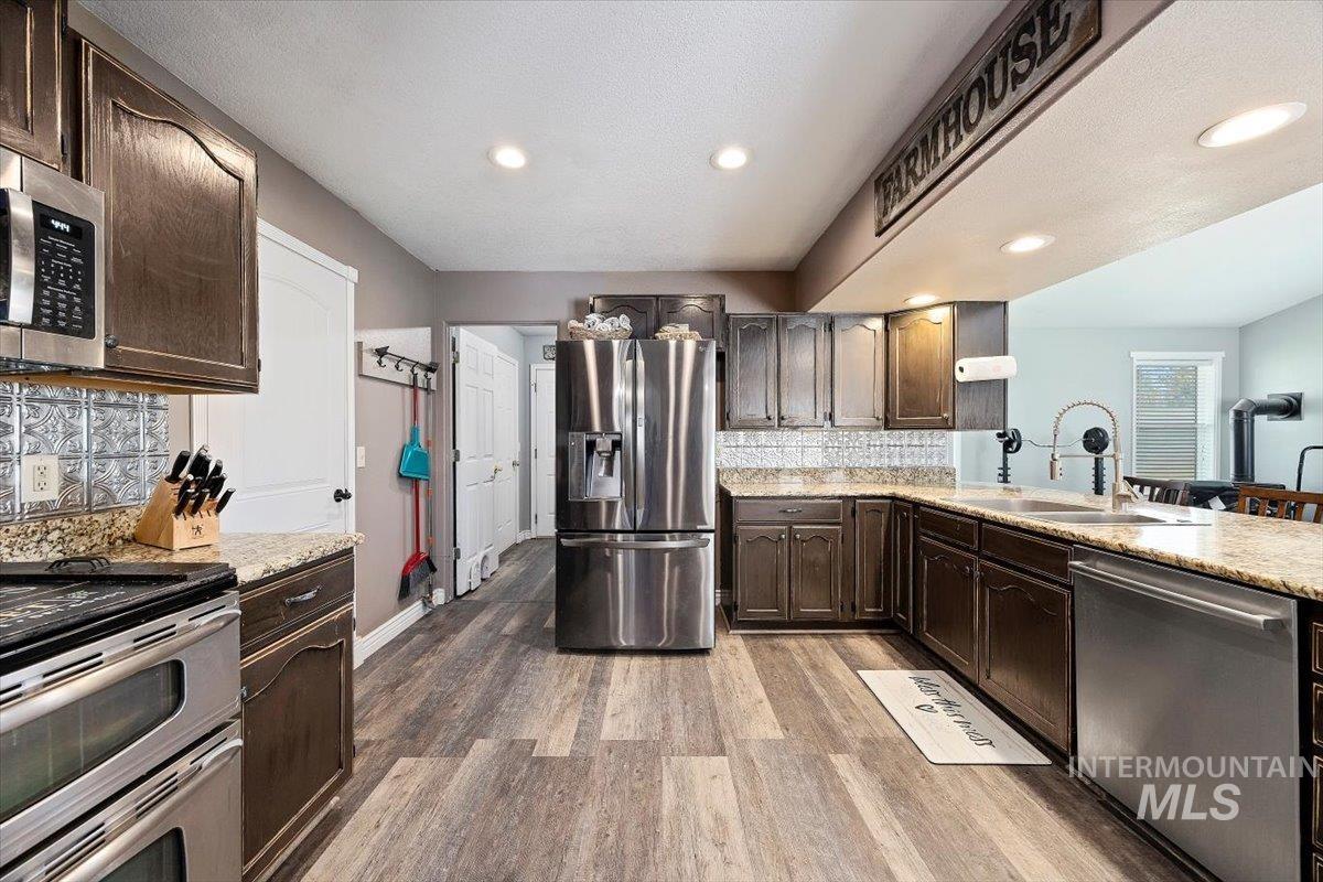 2123 E 3970 N Property Photo 14