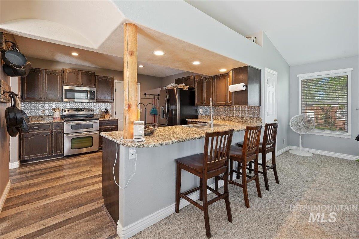 2123 E 3970 N Property Photo 16