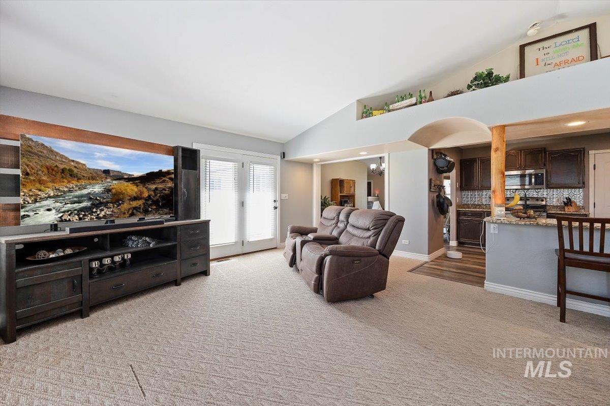 2123 E 3970 N Property Photo 19