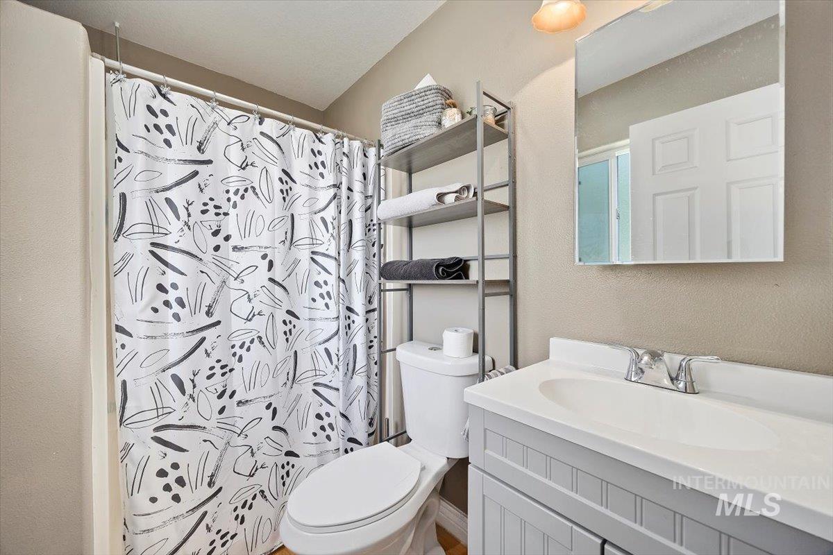 2123 E 3970 N Property Photo 27