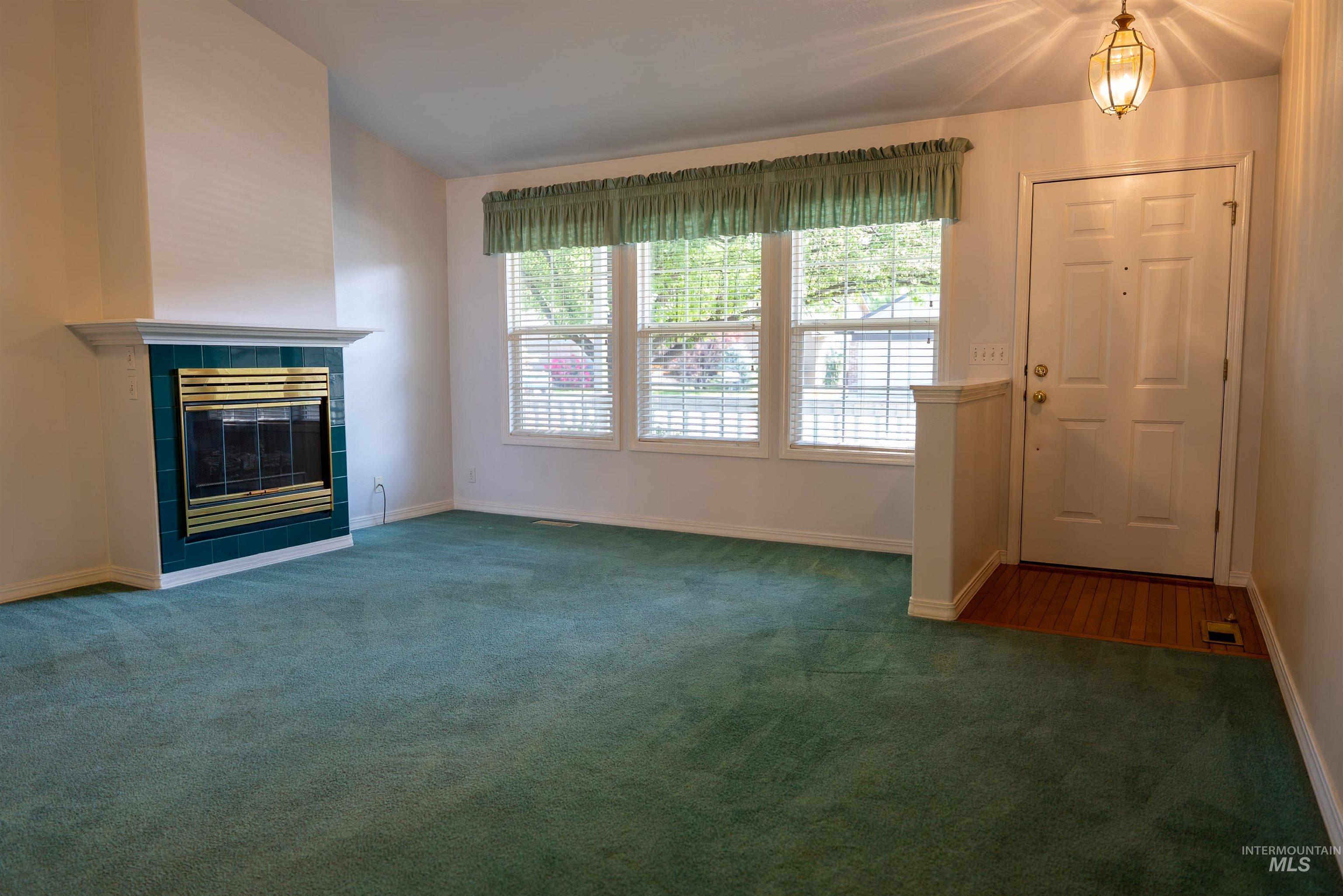 4677 N Bruxelles Dr Property Photo 6