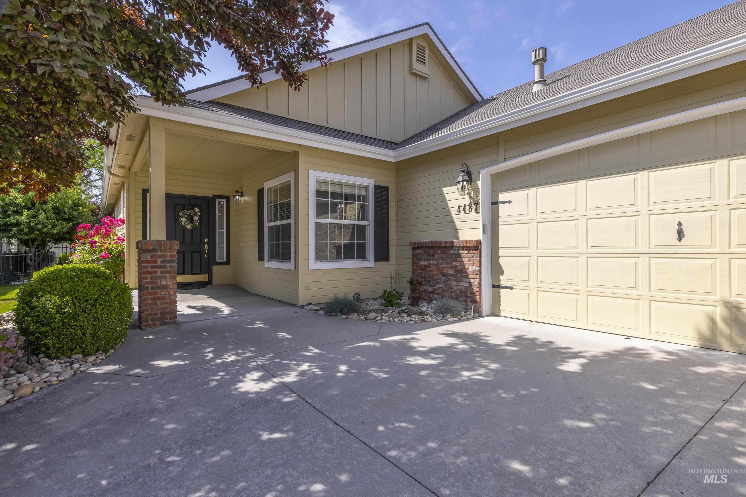 4487 Bunker Ln Property Photo 1