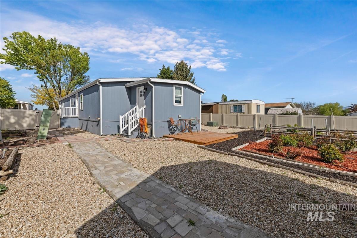 8426 S Blue Heaven Ln Property Photo 1