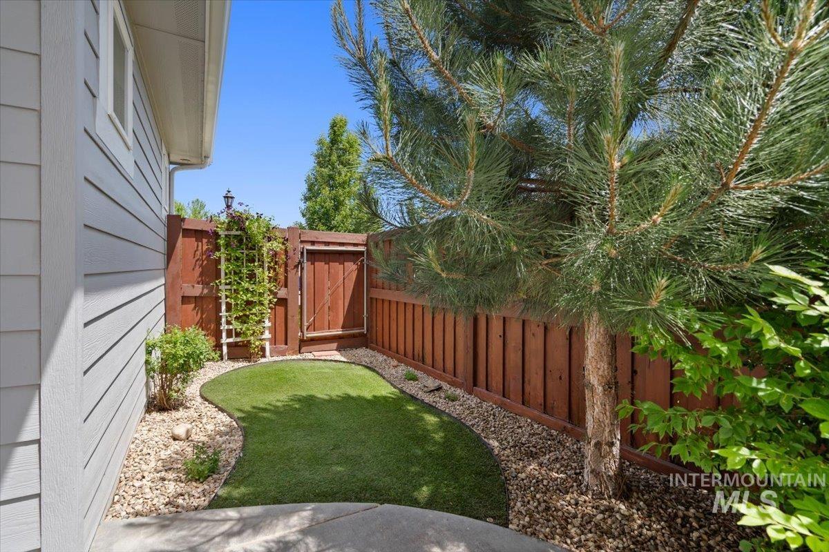 10779 W Alfina Dr Property Photo 34