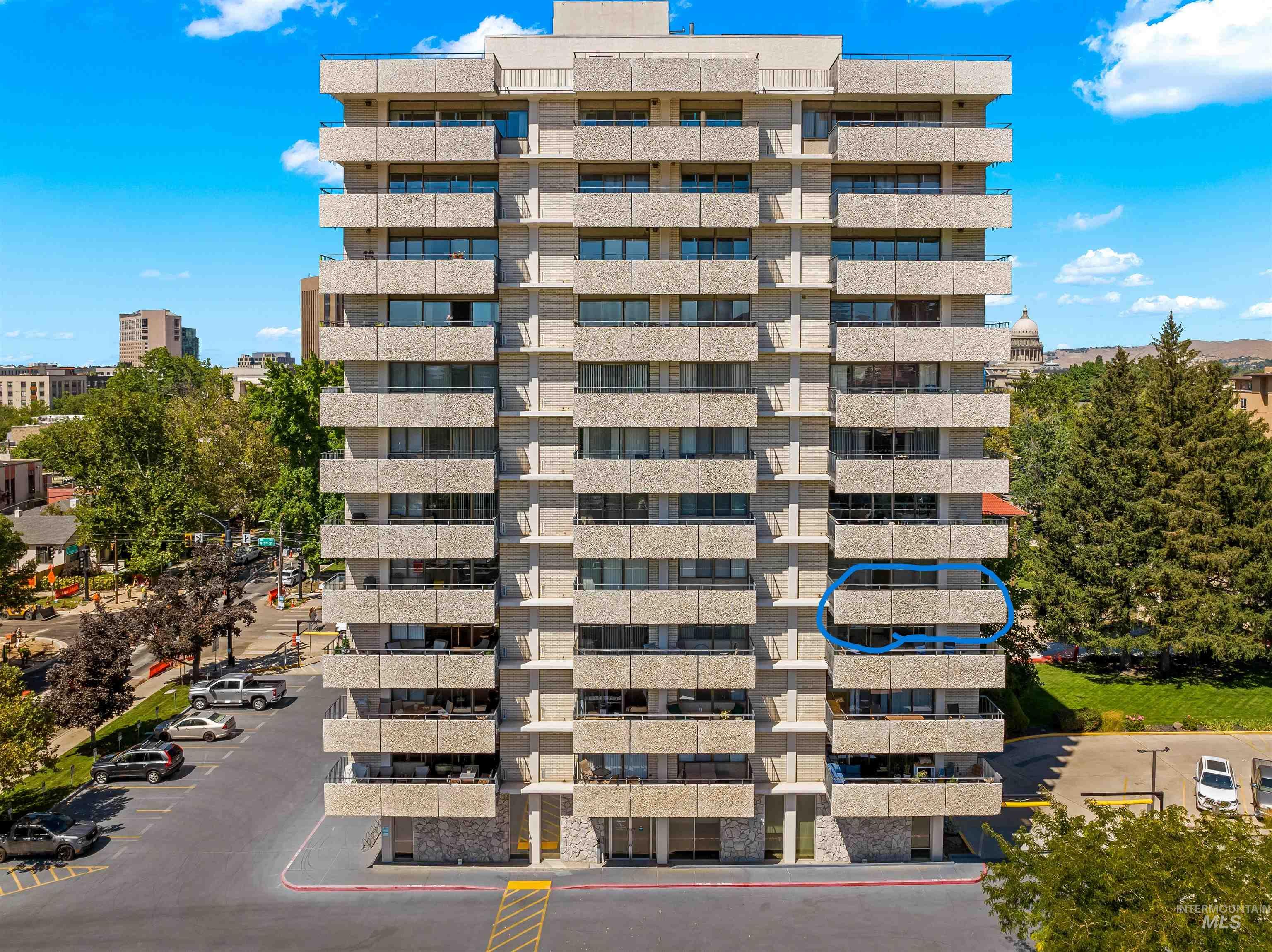 200 N 3rd Property Photo 1