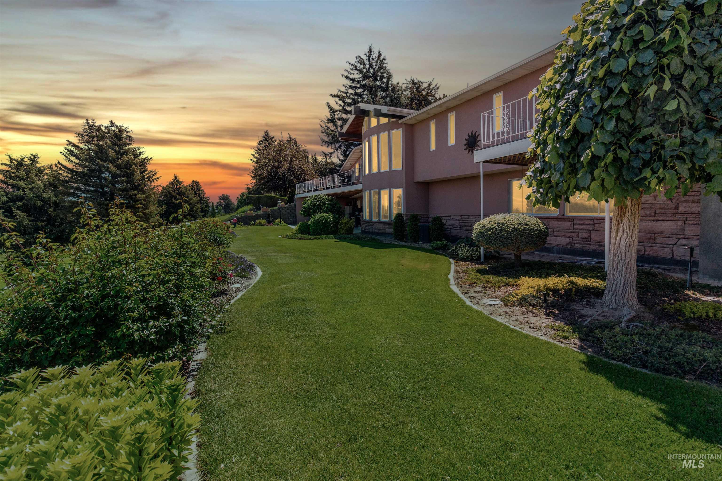 15 Van Engelen Rd Property Photo 6