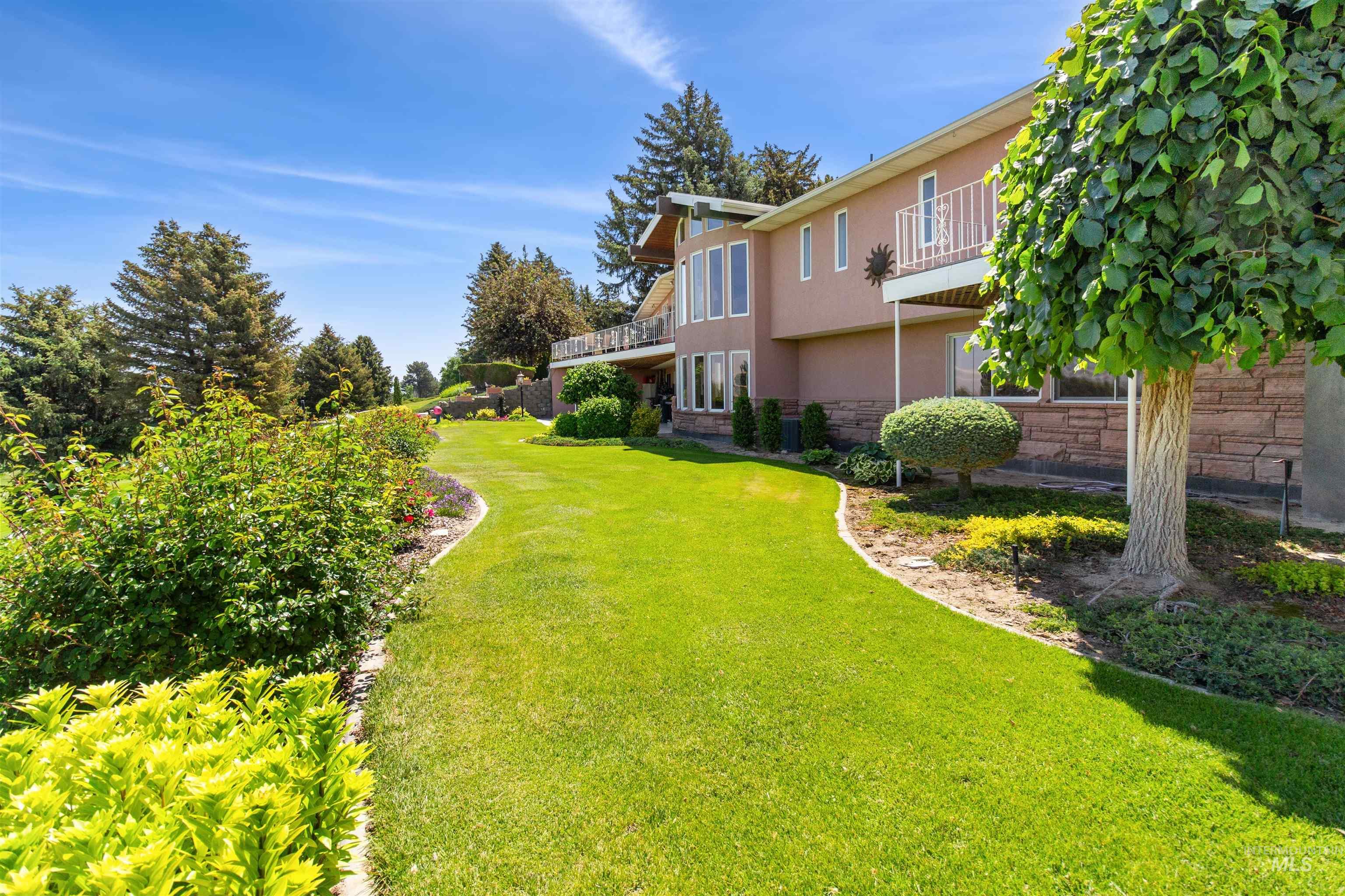 15 Van Engelen Rd Property Photo 14