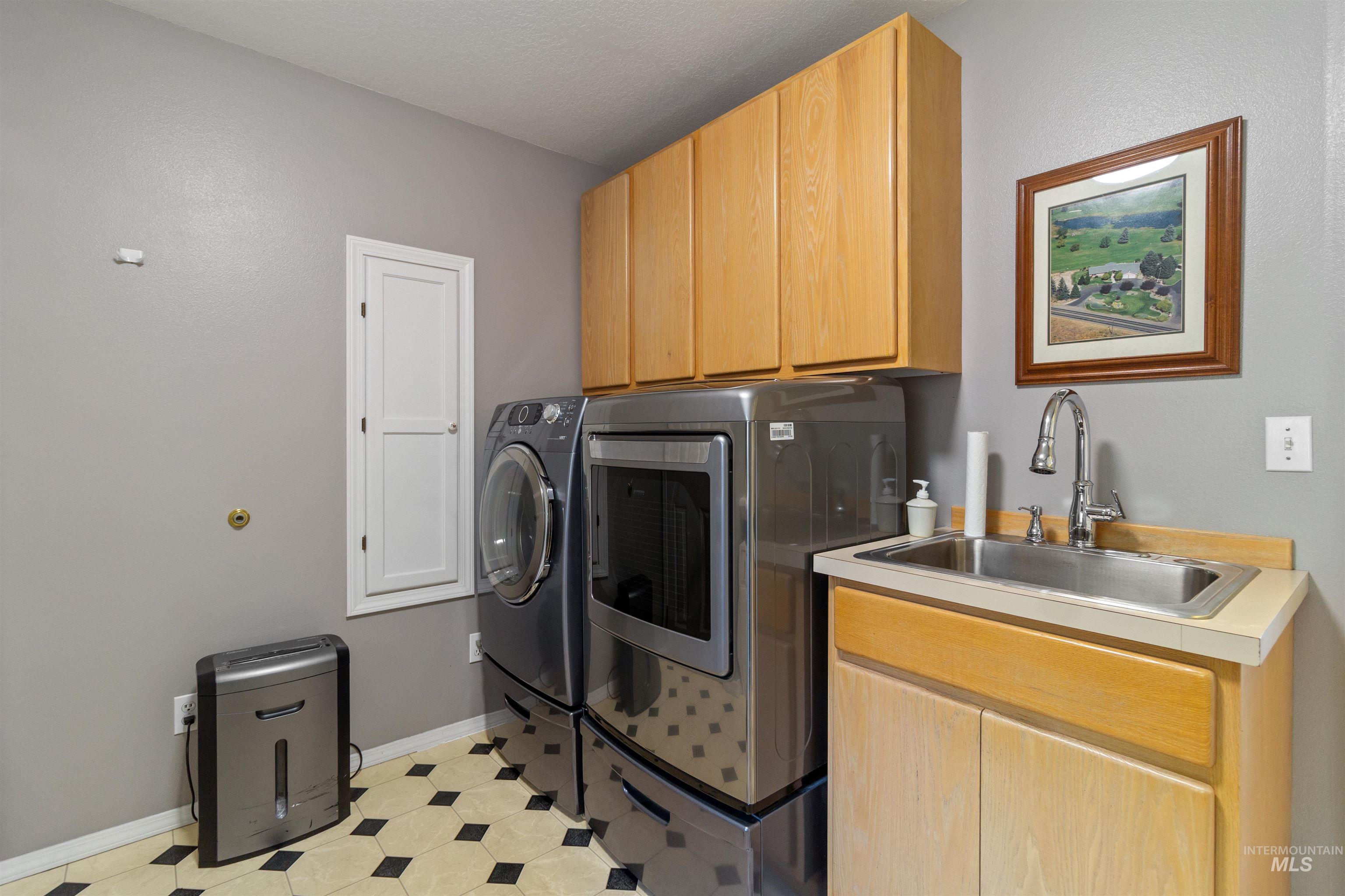 15 Van Engelen Rd Property Photo 40