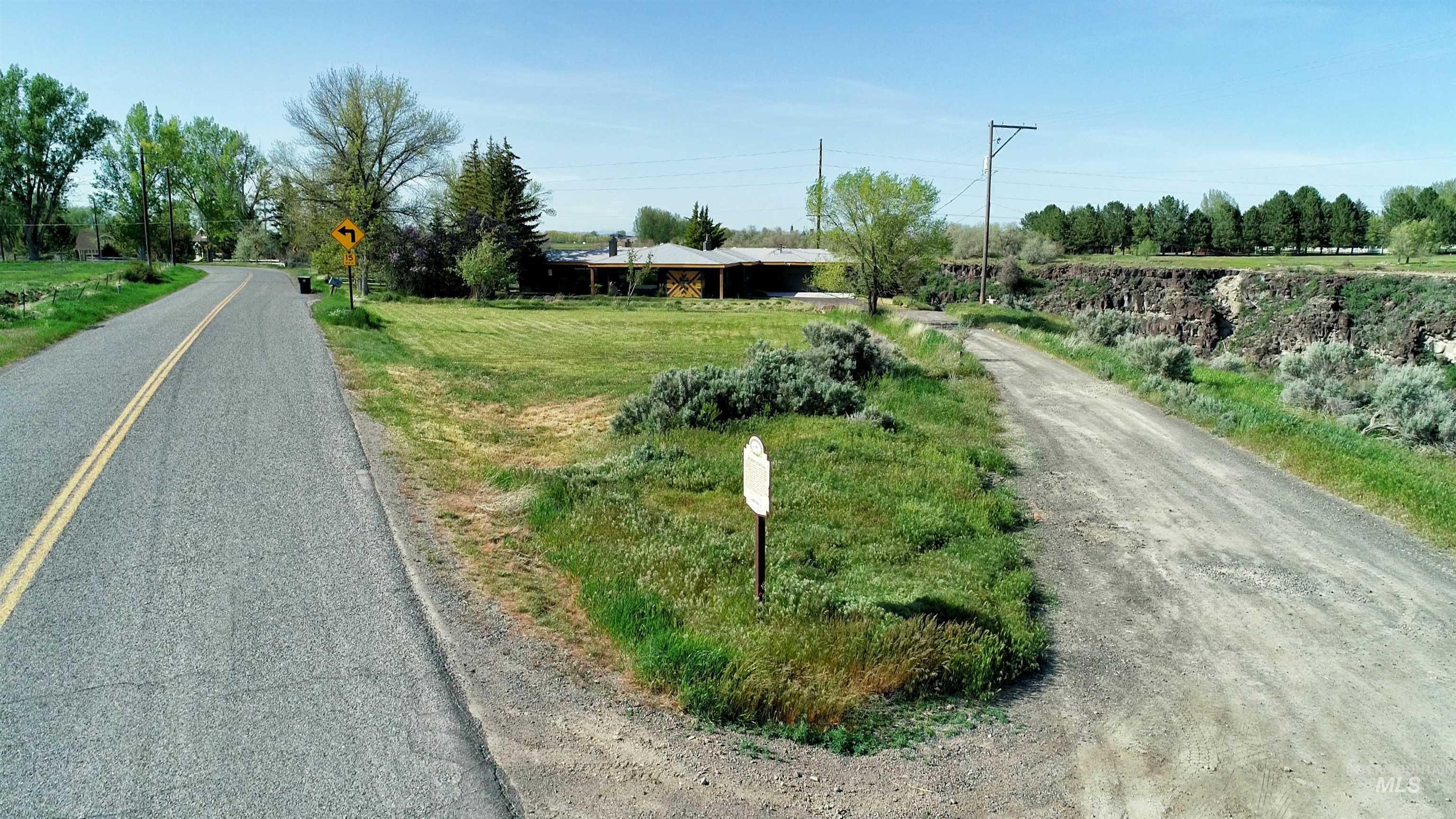 2672 E 4000 N Property Photo 48