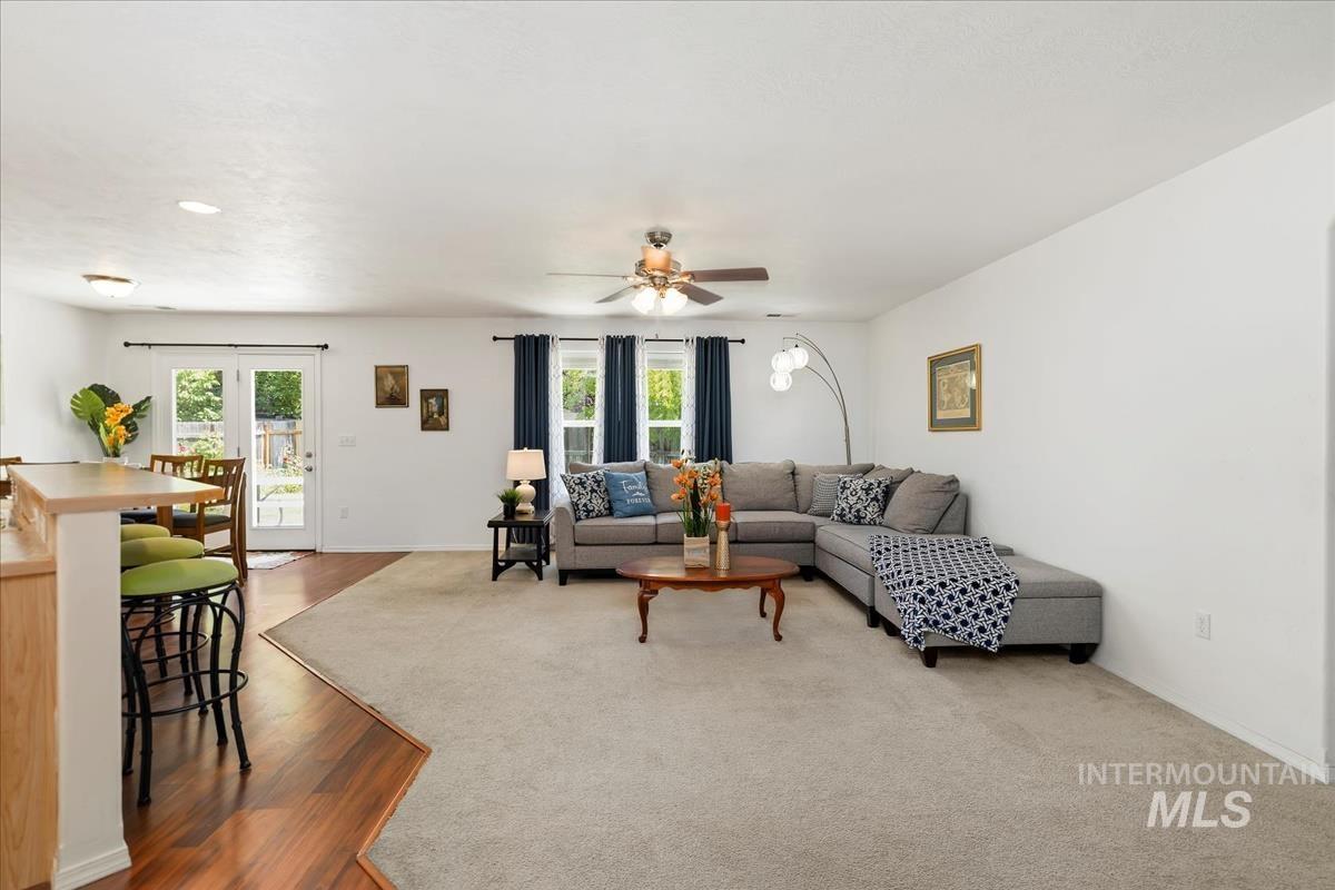4456 N Weston Ave Property Photo 7