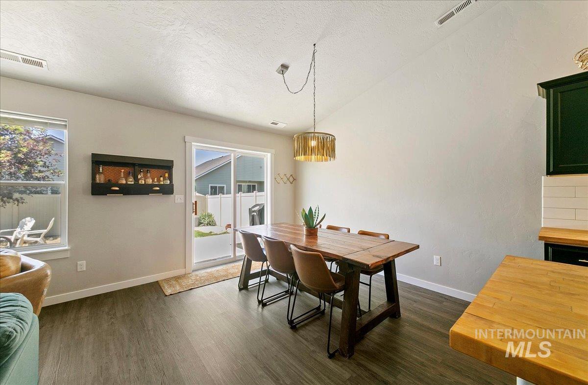 5053 N Maplestone Ave. Property Photo 12
