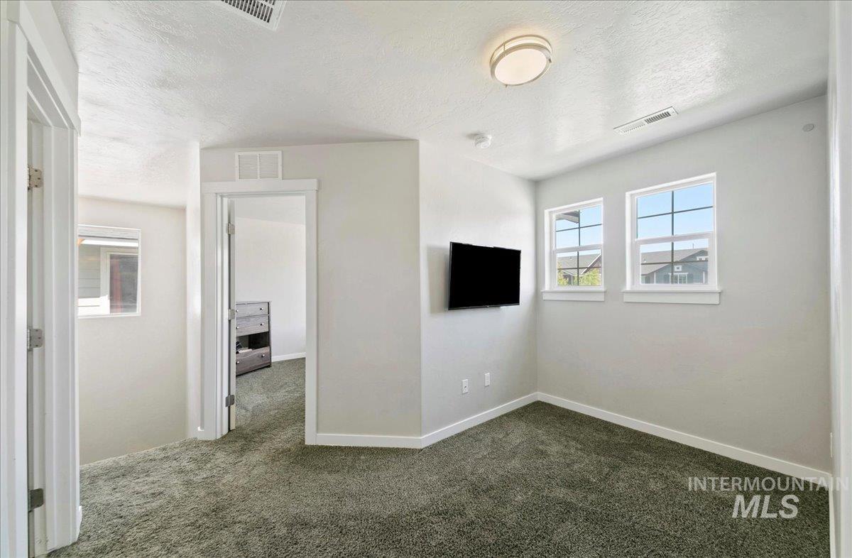 5053 N Maplestone Ave. Property Photo 33