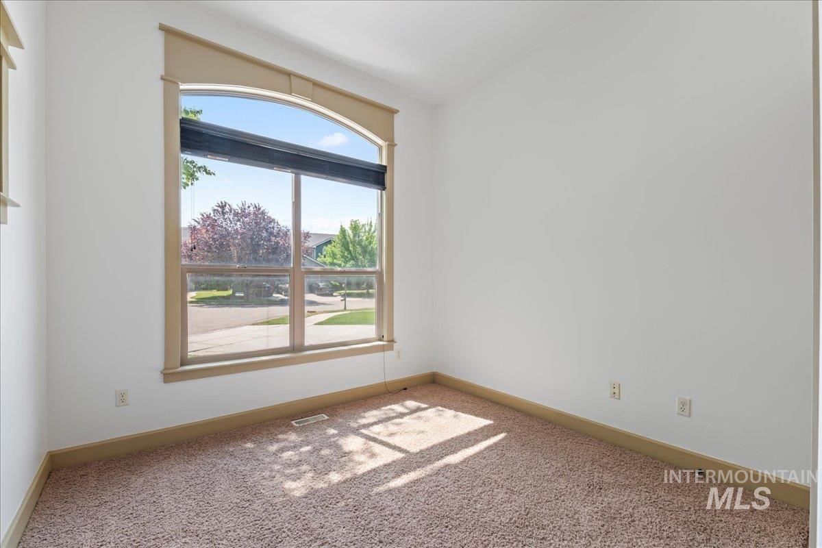 1878 W Sheep Hill Ct Property Photo 5