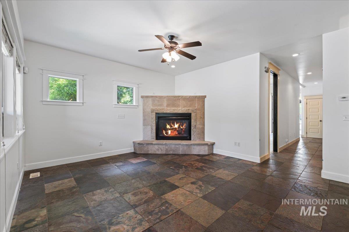 1878 W Sheep Hill Ct Property Photo 8