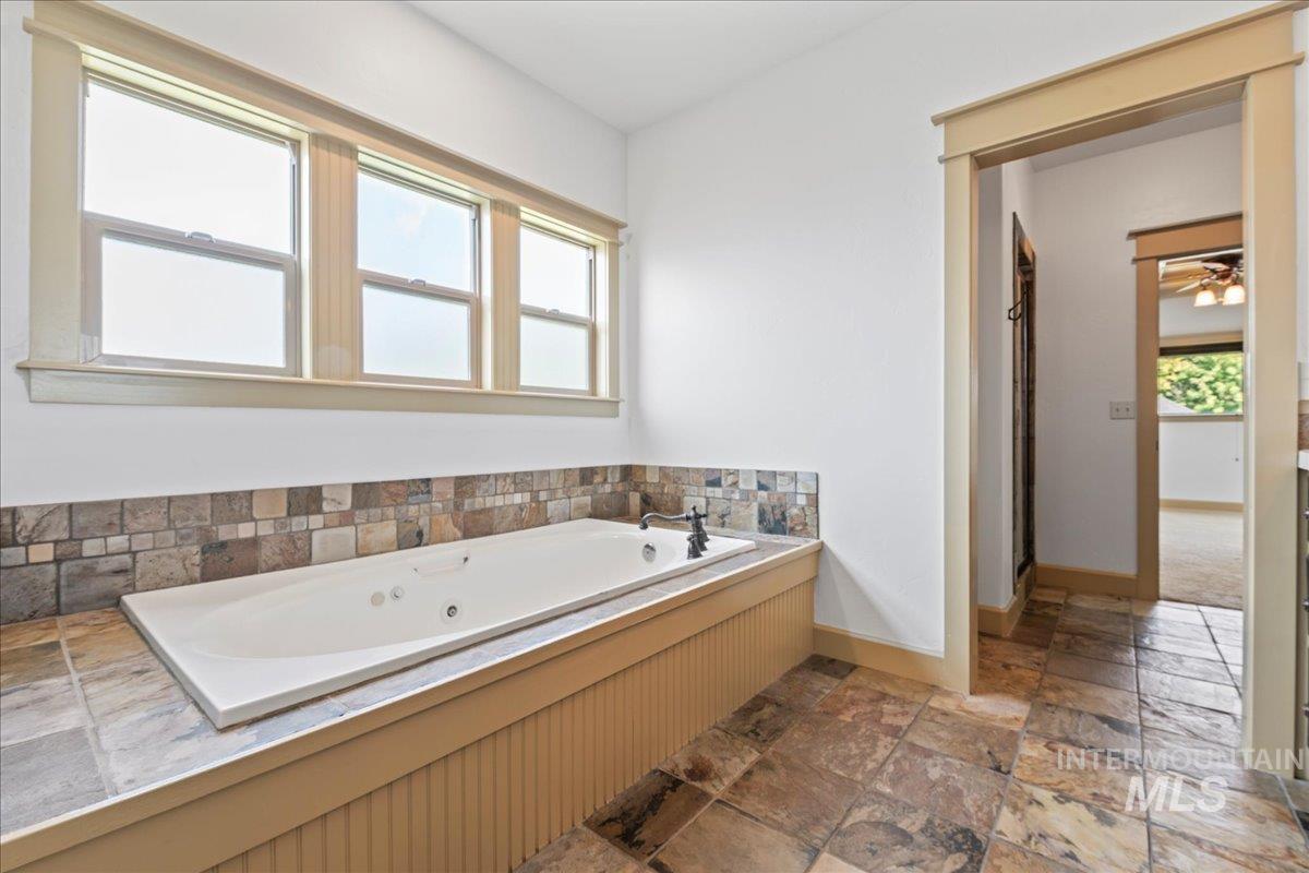 1878 W Sheep Hill Ct Property Photo 27