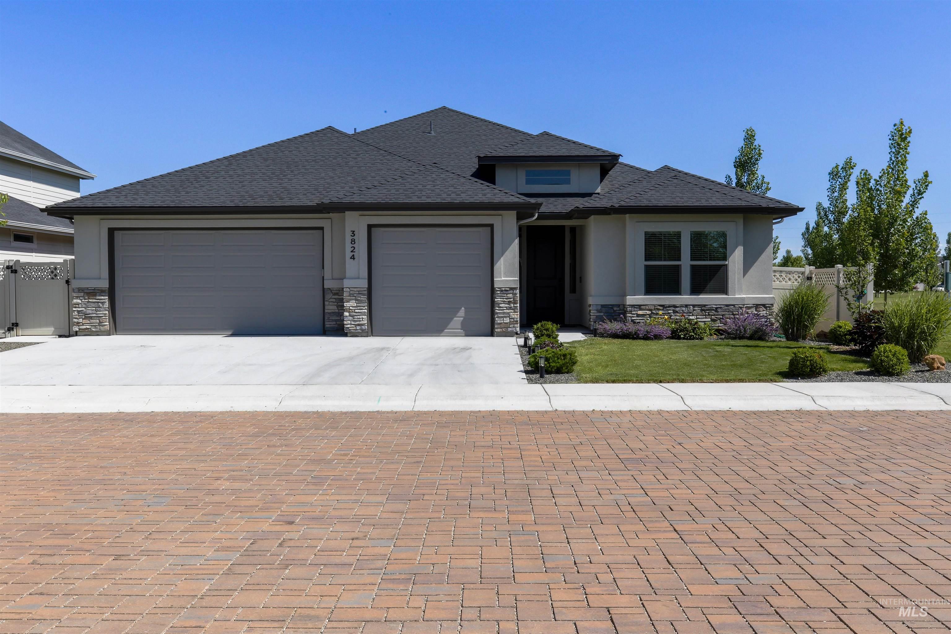 3824 W Lesina Dr. Property Photo 1