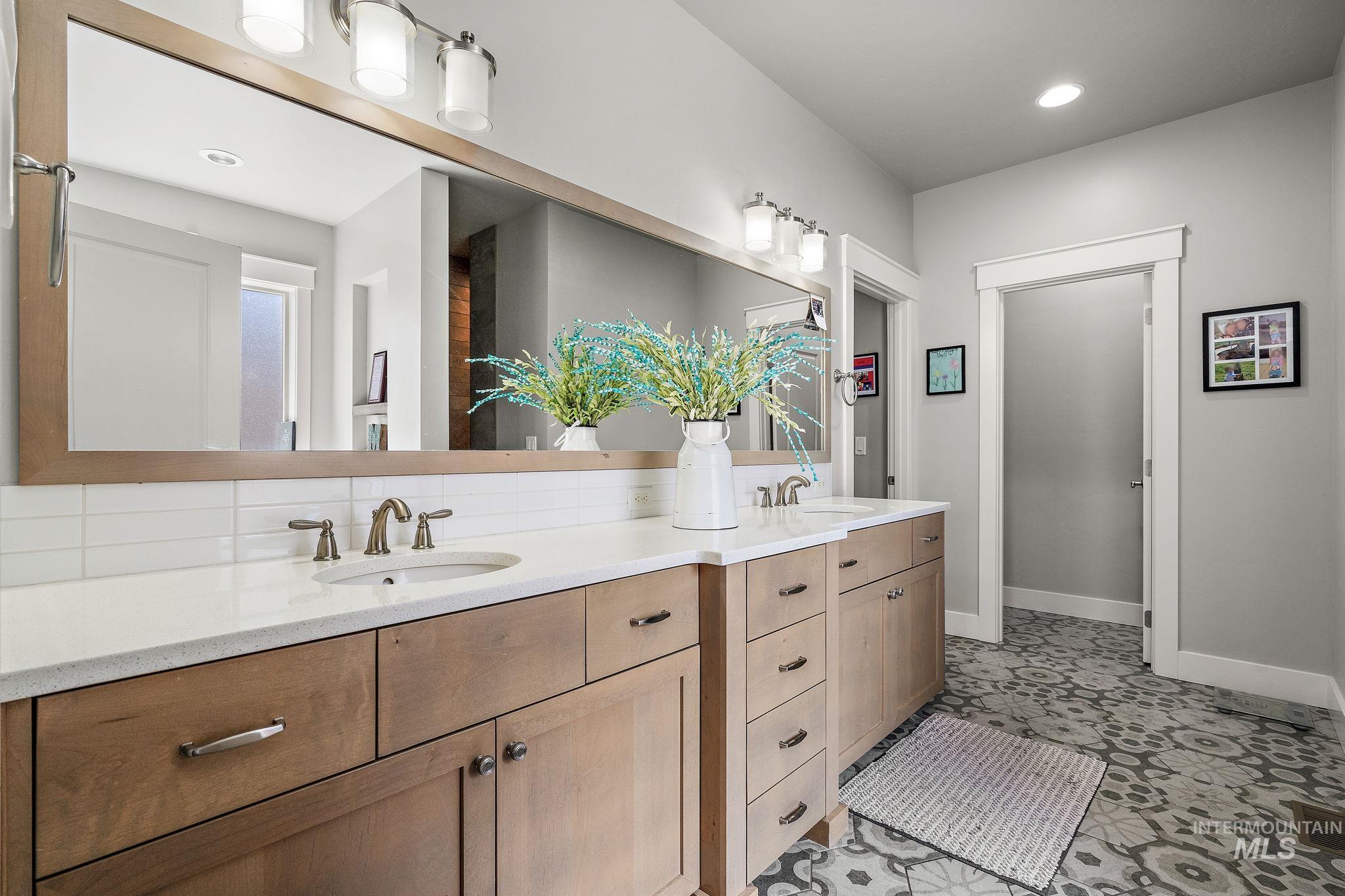 1315 N Luge Avenue Property Photo 17