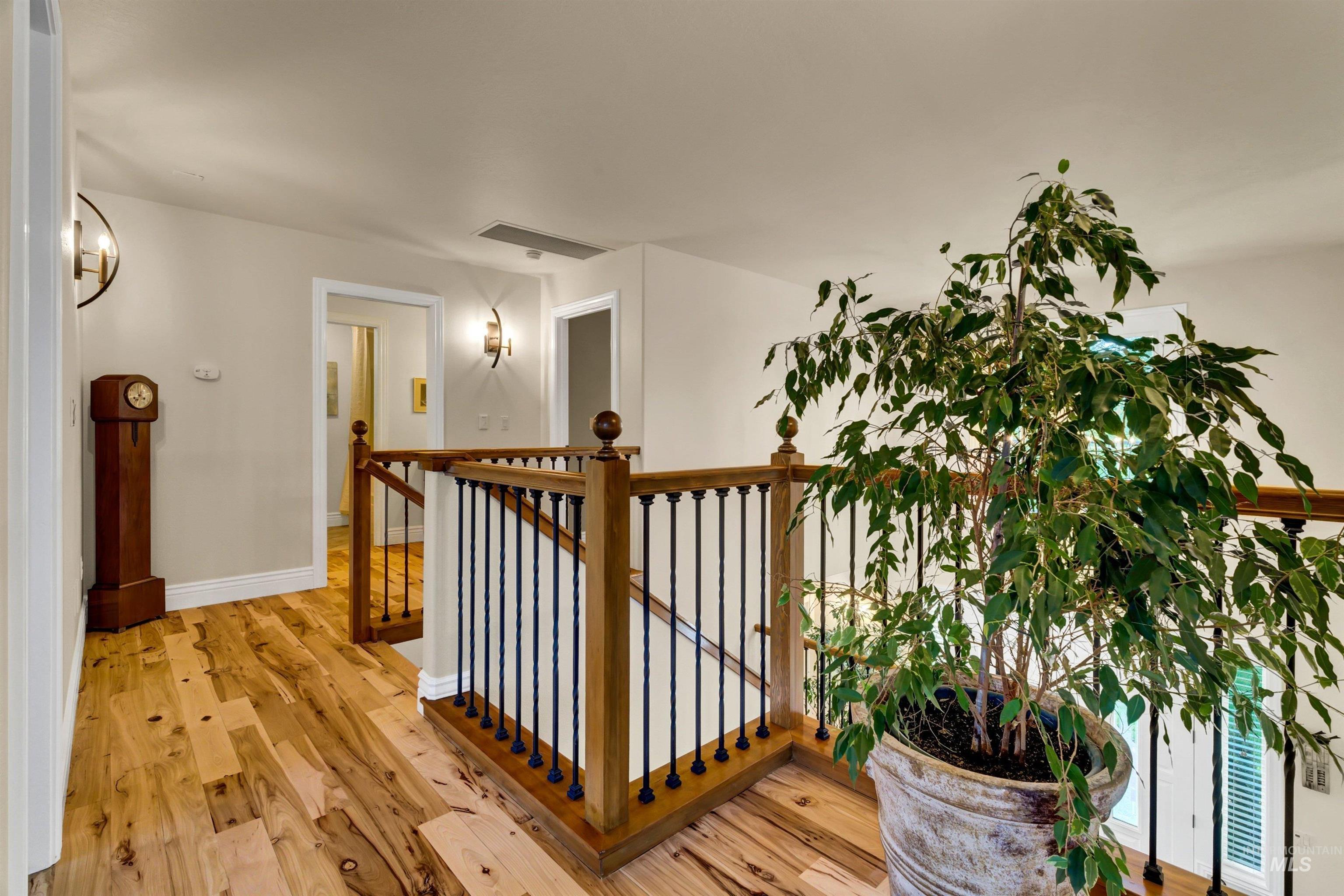 12721 N Schicks Ridge Rd Property Photo 27
