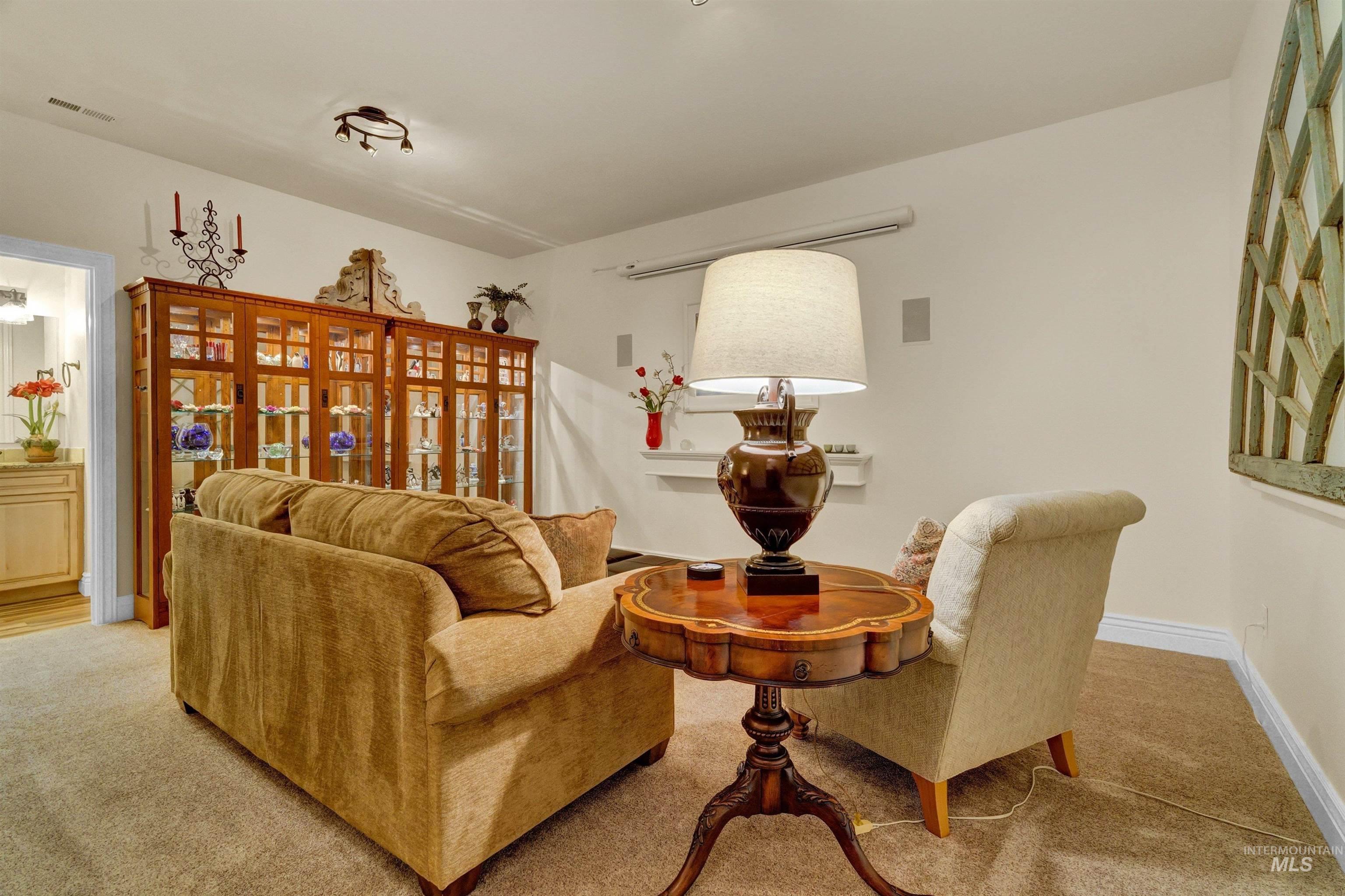12721 N Schicks Ridge Rd Property Photo 44