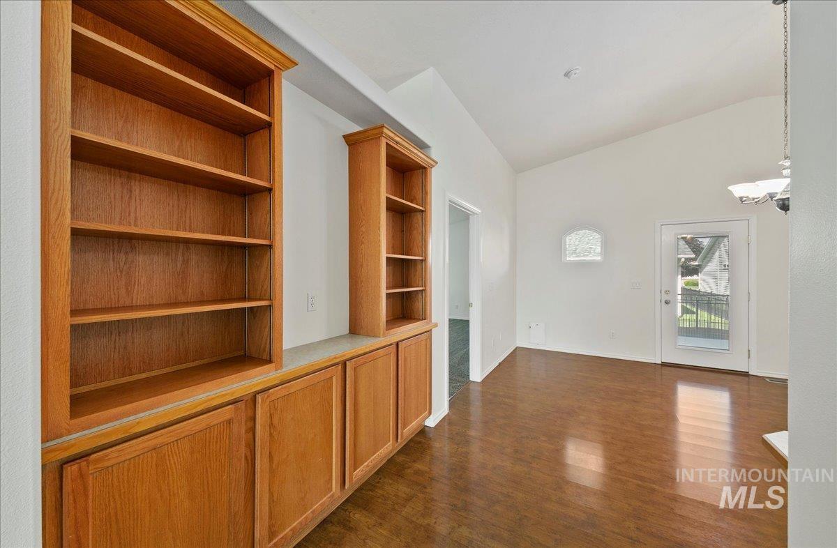 431 N David Frost St Property Photo 7