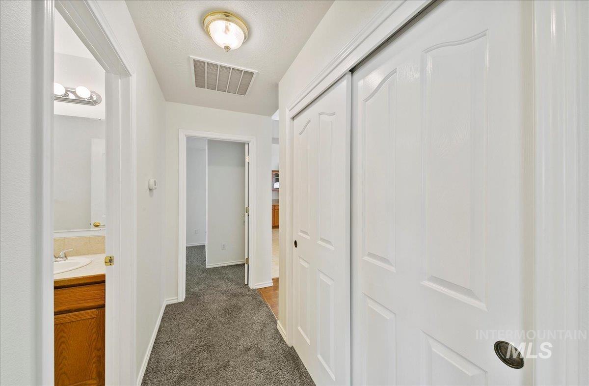 431 N David Frost St Property Photo 25