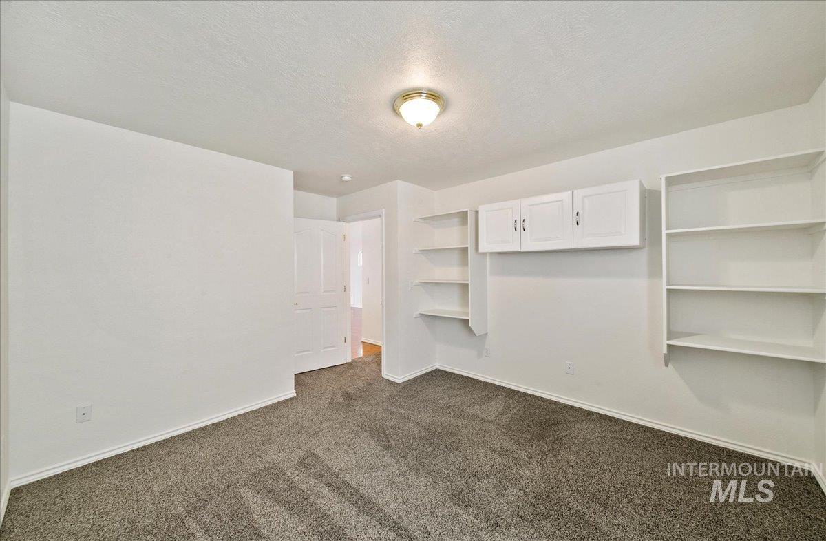 431 N David Frost St Property Photo 27
