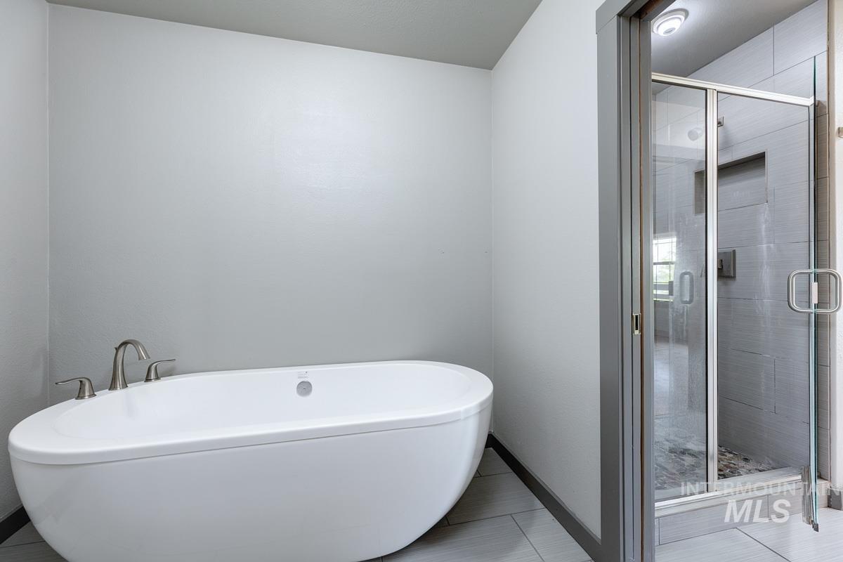 8315 Elk Ridge Ln Property Photo 13