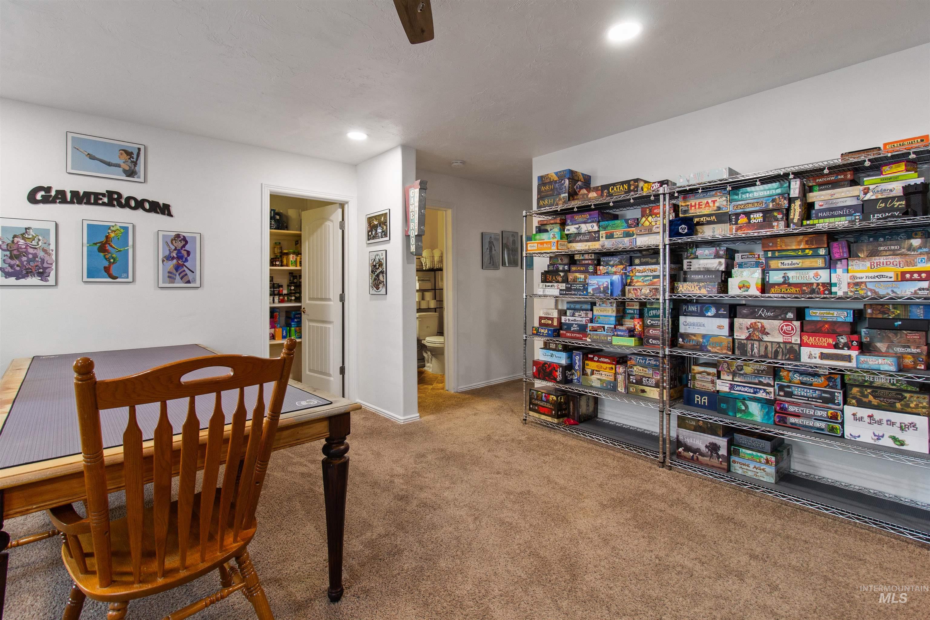 420 Cayuse Creek Dr Property Photo 28