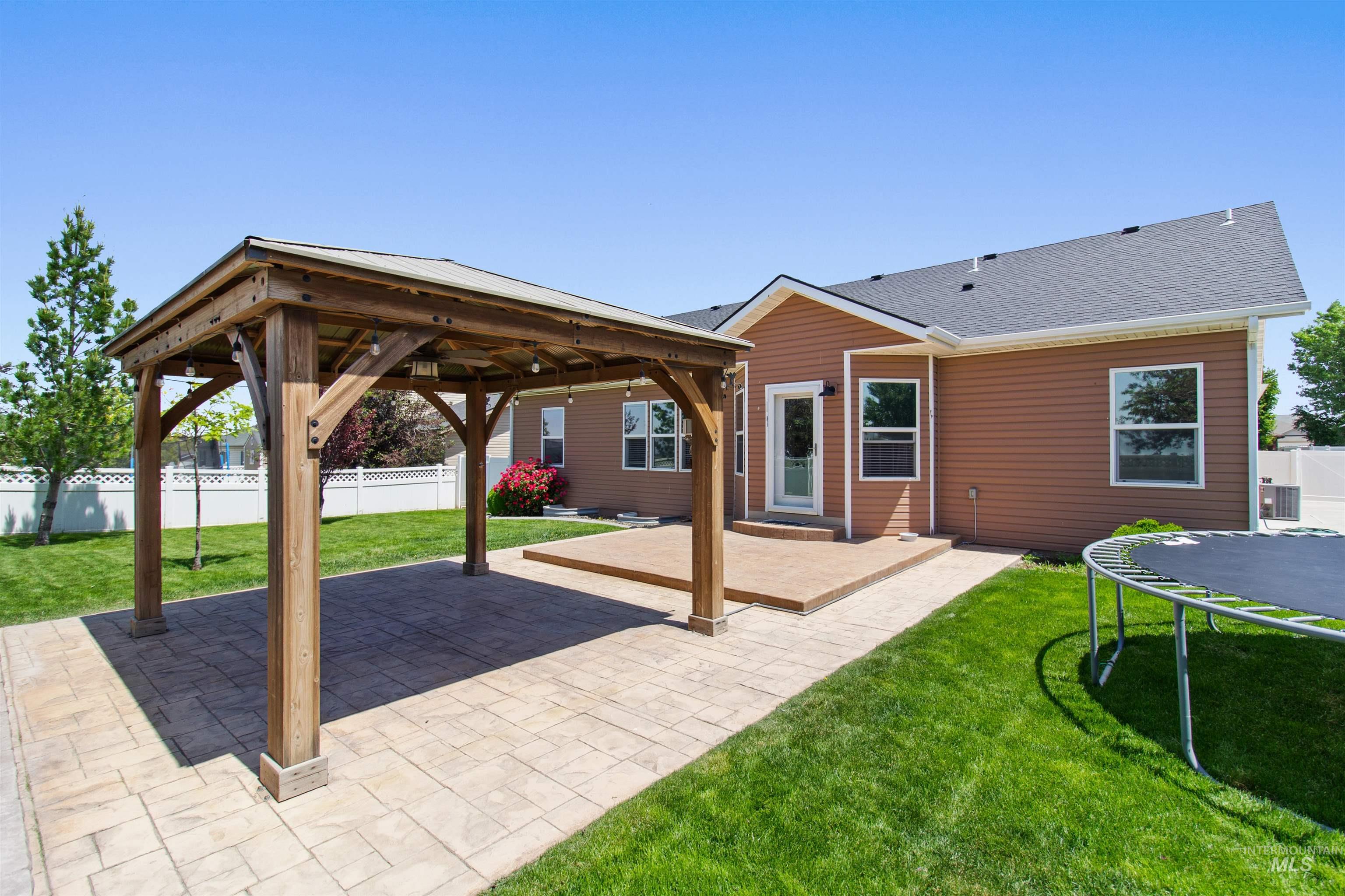 420 Cayuse Creek Dr Property Photo 41