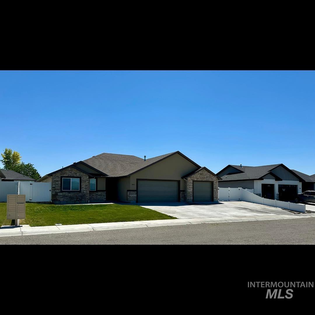840 Cottonridge Way Property Photo 1