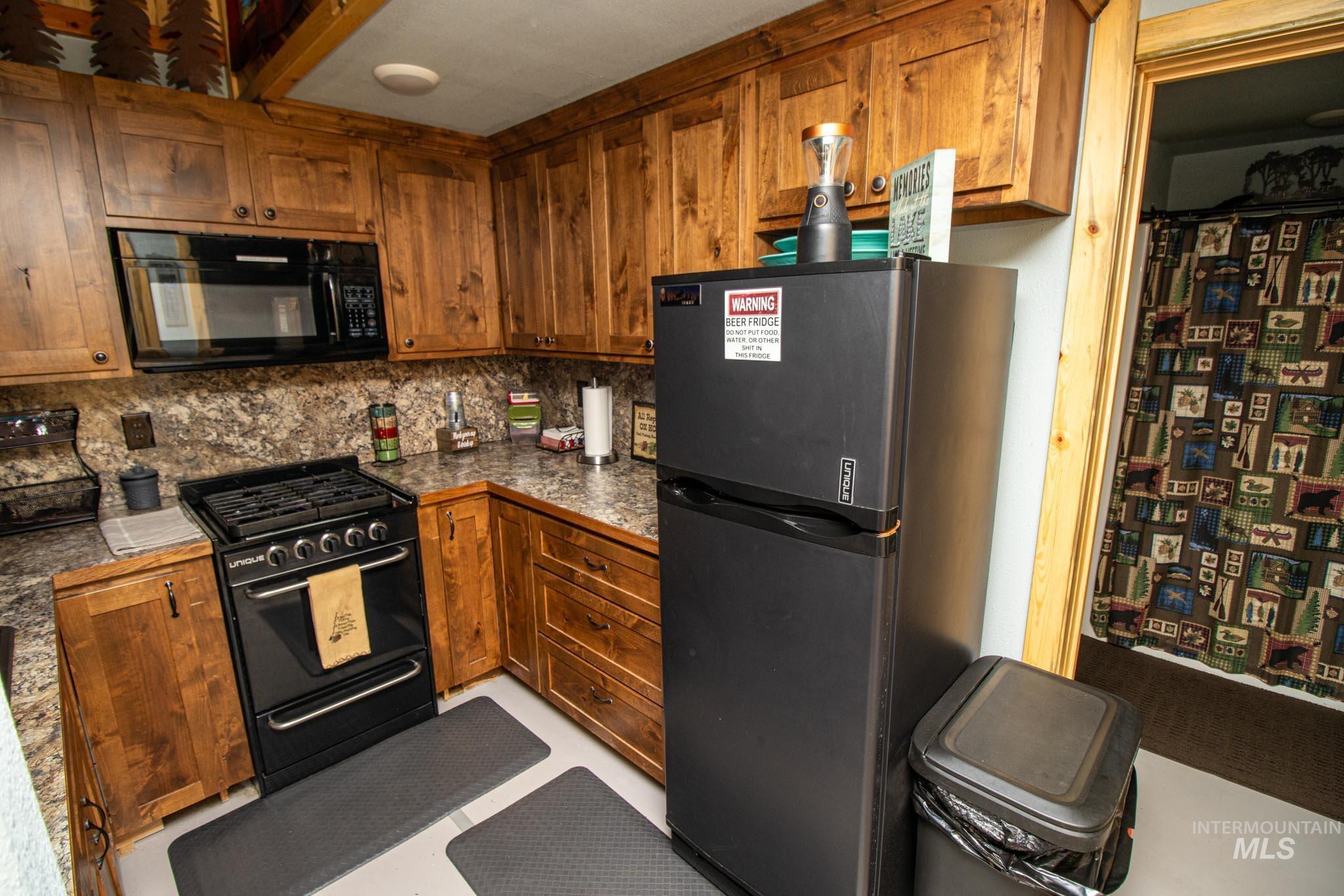 1499 Cold Springs Lane Property Photo 18